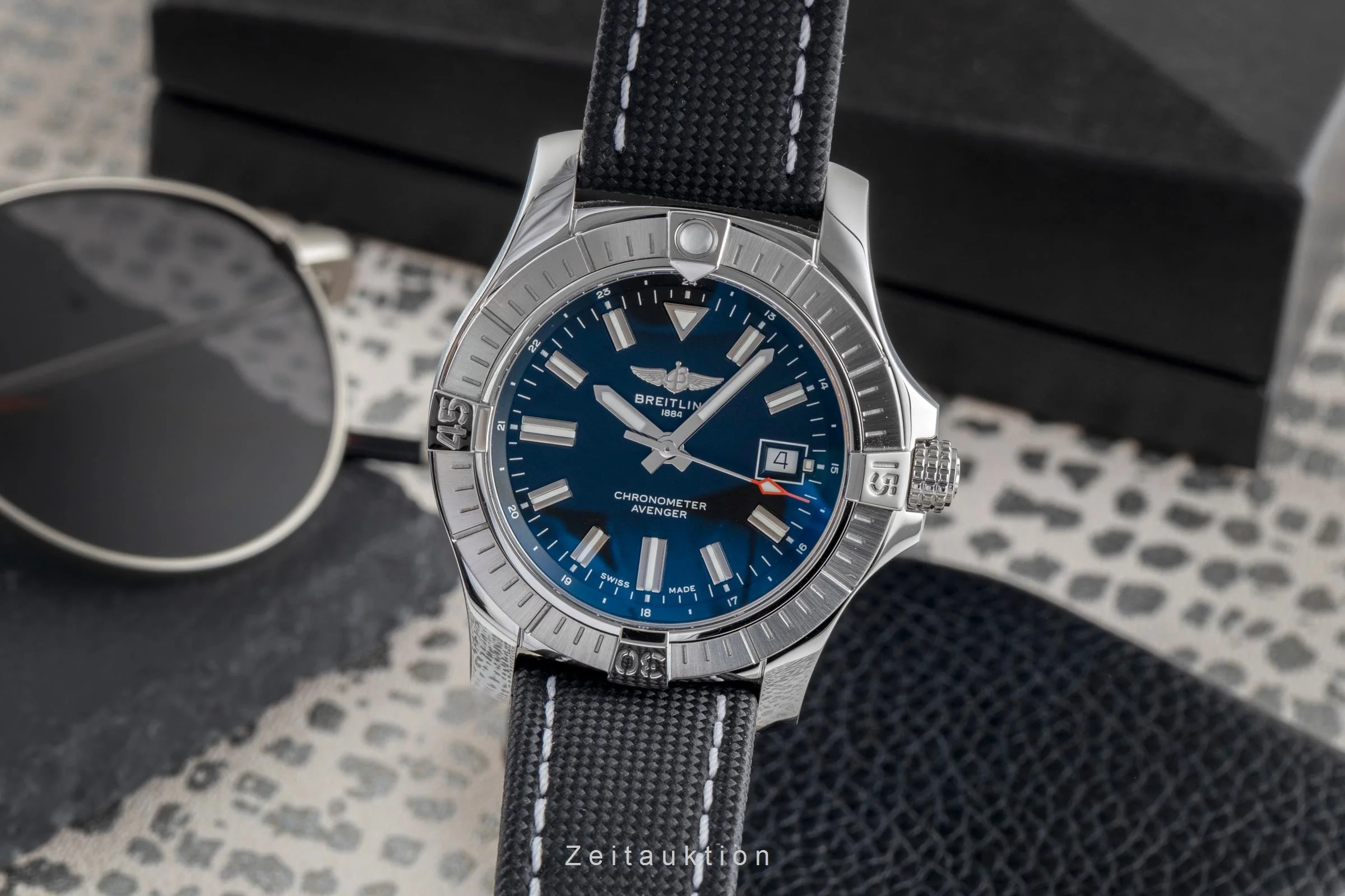 Breitling Avenger steel automatic men's watch A17318101B1X1  [2502836] - Image 2