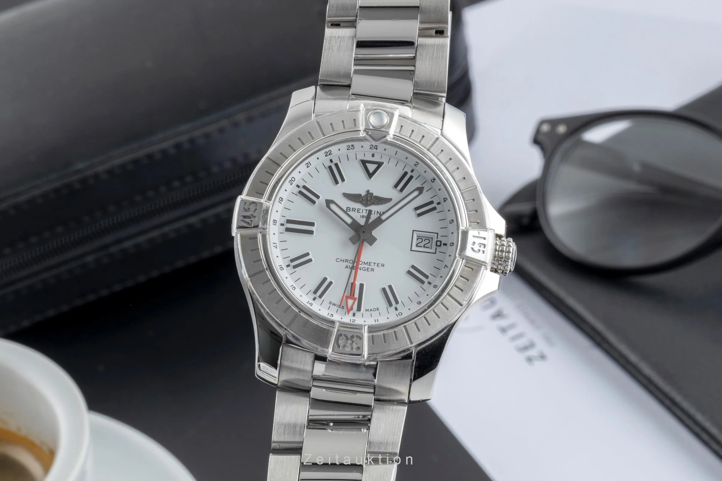 Breitling Avenger steel automatic men's watch A32397101A1A1 LP: 4750EUR  [2505792] - Image 2