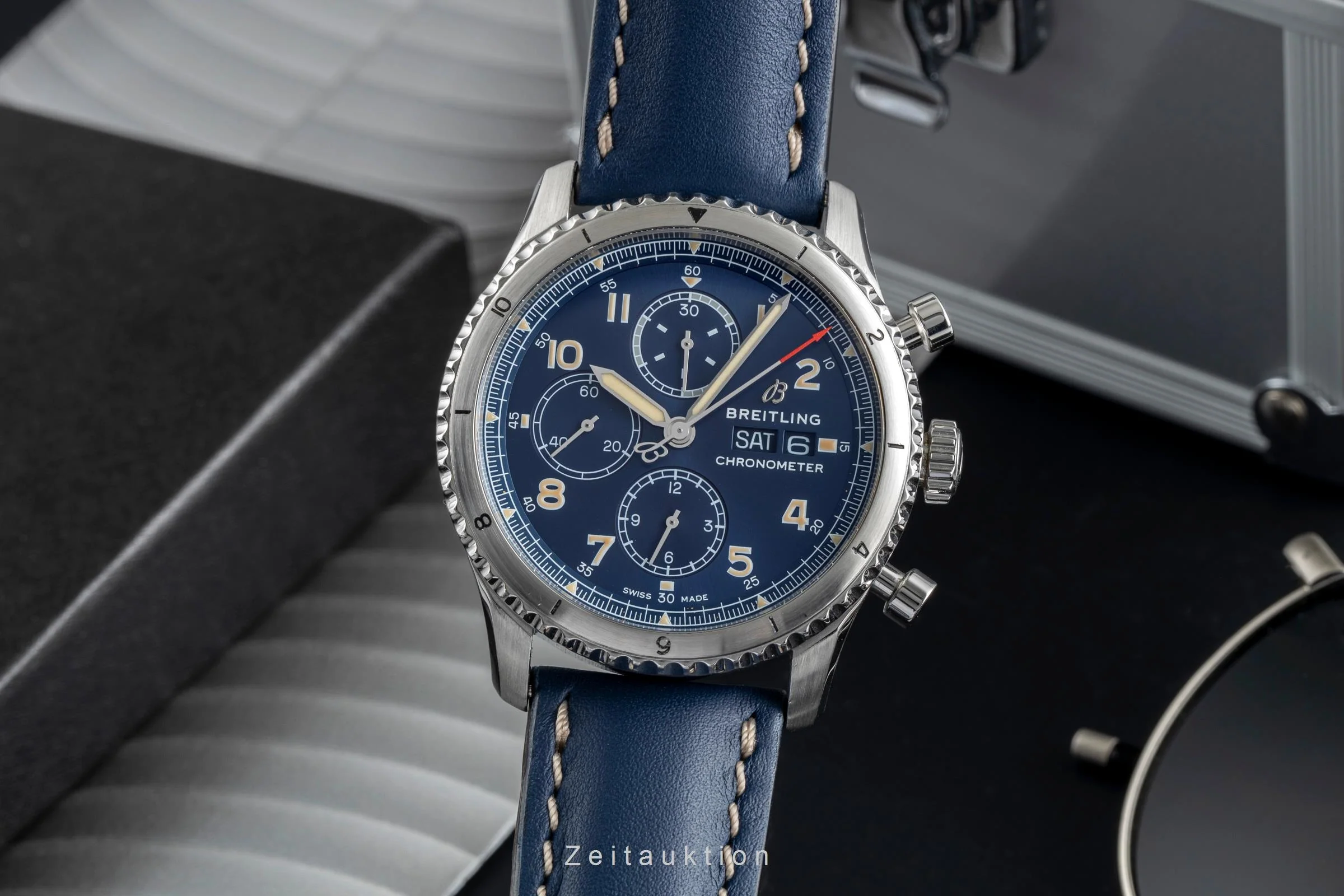 Breitling Aviator 8 chronograph steel automatic men's watch A13316  [2505465] - Image 2
