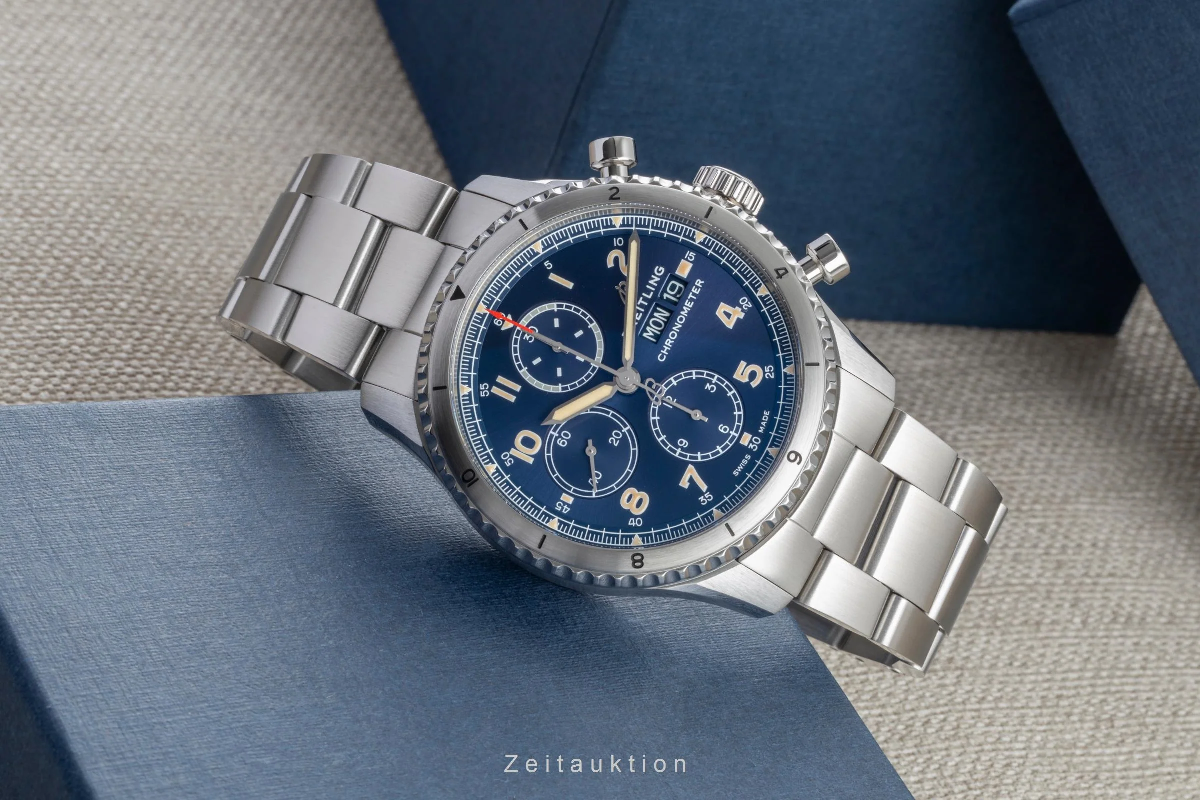Breitling Aviator 8 chronograph steel automatic men's watch A13316  [2506578] - Image 3