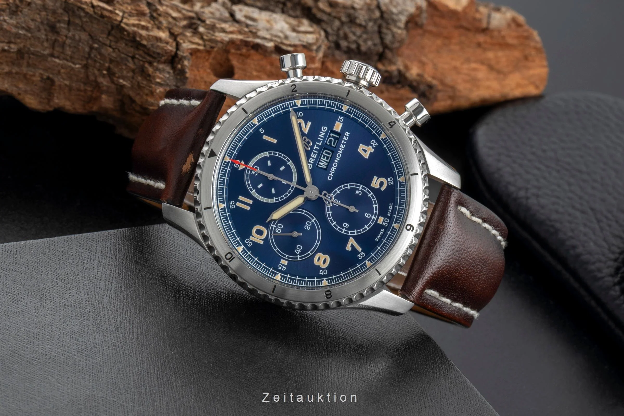 Breitling Aviator 8 chronograph steel automatic men's watch A13316101C1X2  [2506760] - Image 3