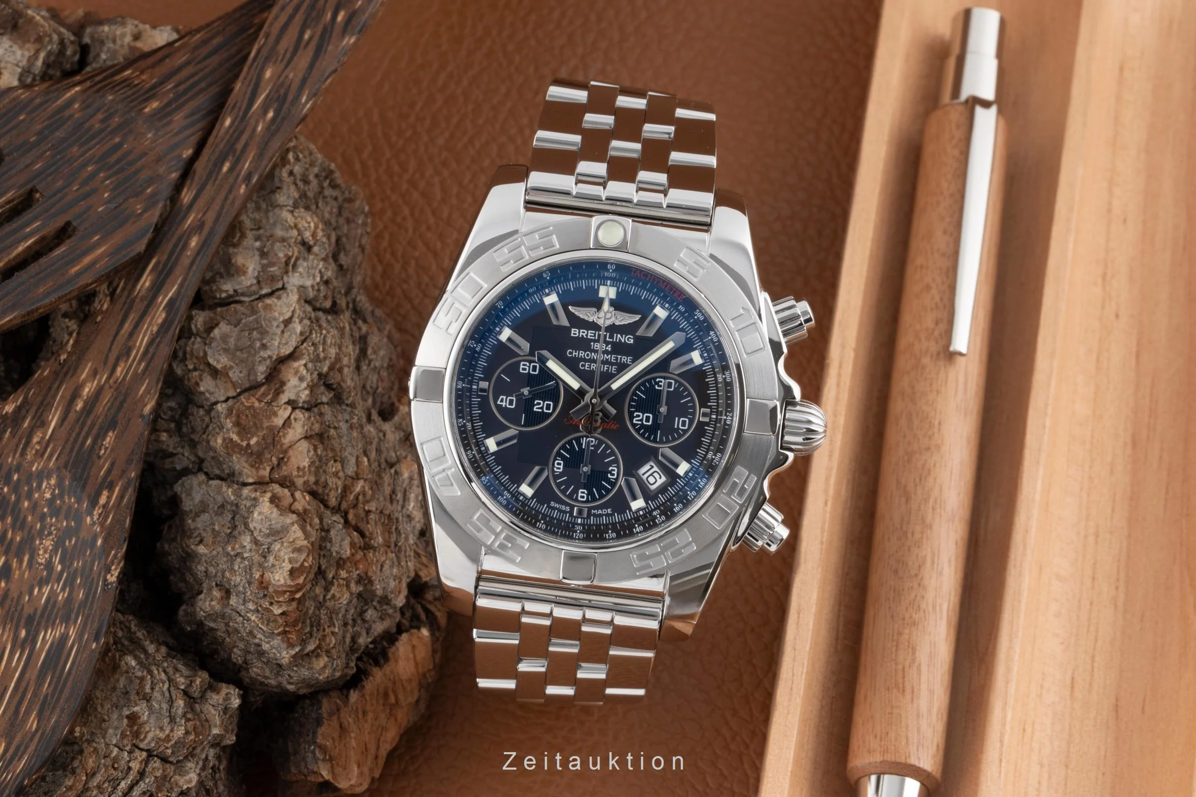 Breitling Chronomat 44 chronograph steel automatic men's watch AB0110  [2504196] - Image 4