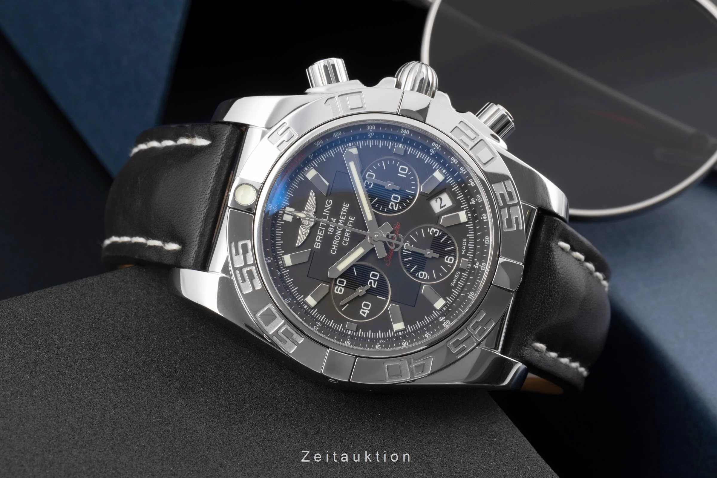 Breitling Chronomat 44 chronograph steel automatic men's watch AB0110  [2505430] - Image 3