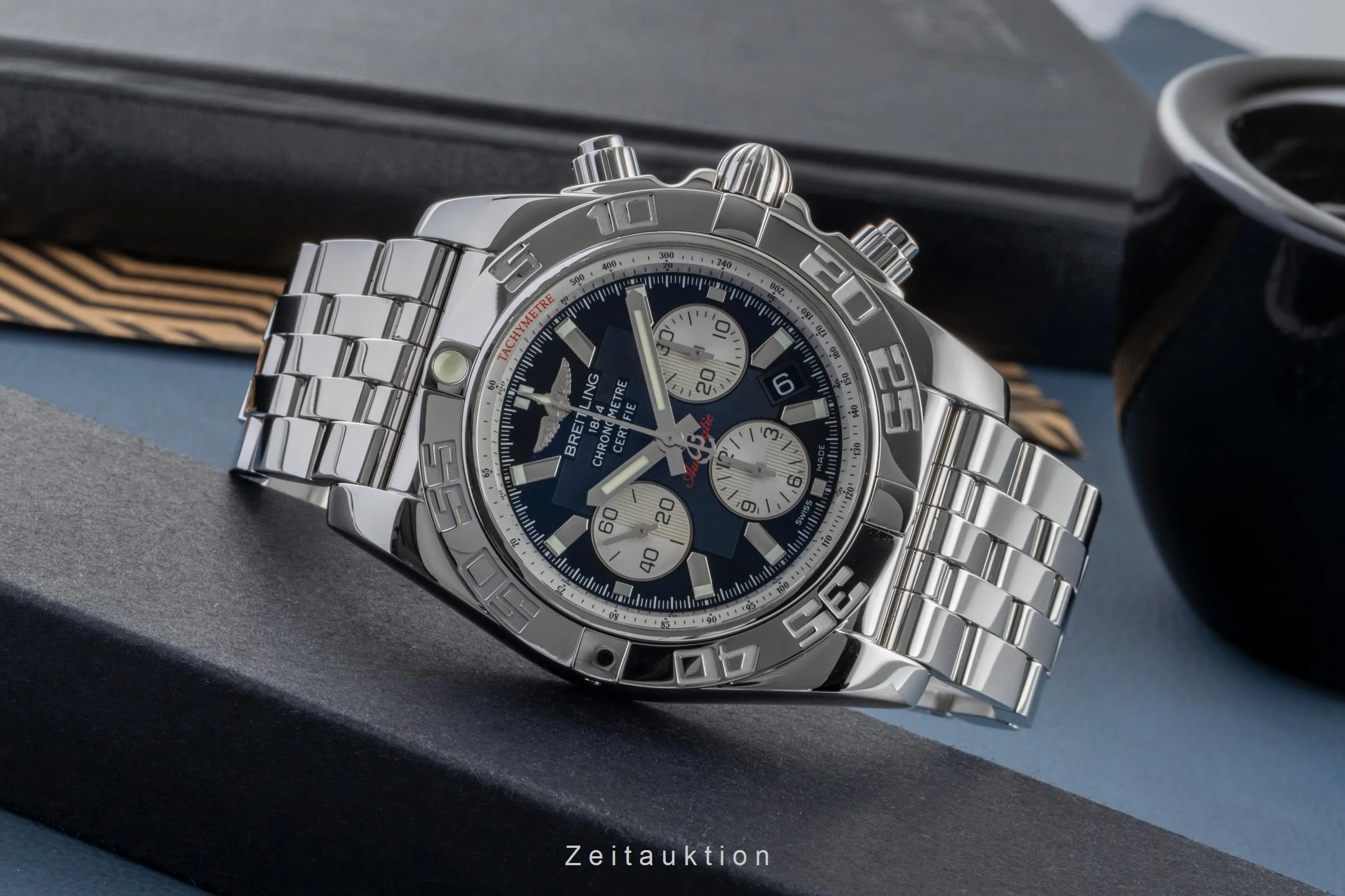 Breitling Chronomat 44 chronograph steel automatic men's watch AB011012/BE69	  [2505629] - Image 3