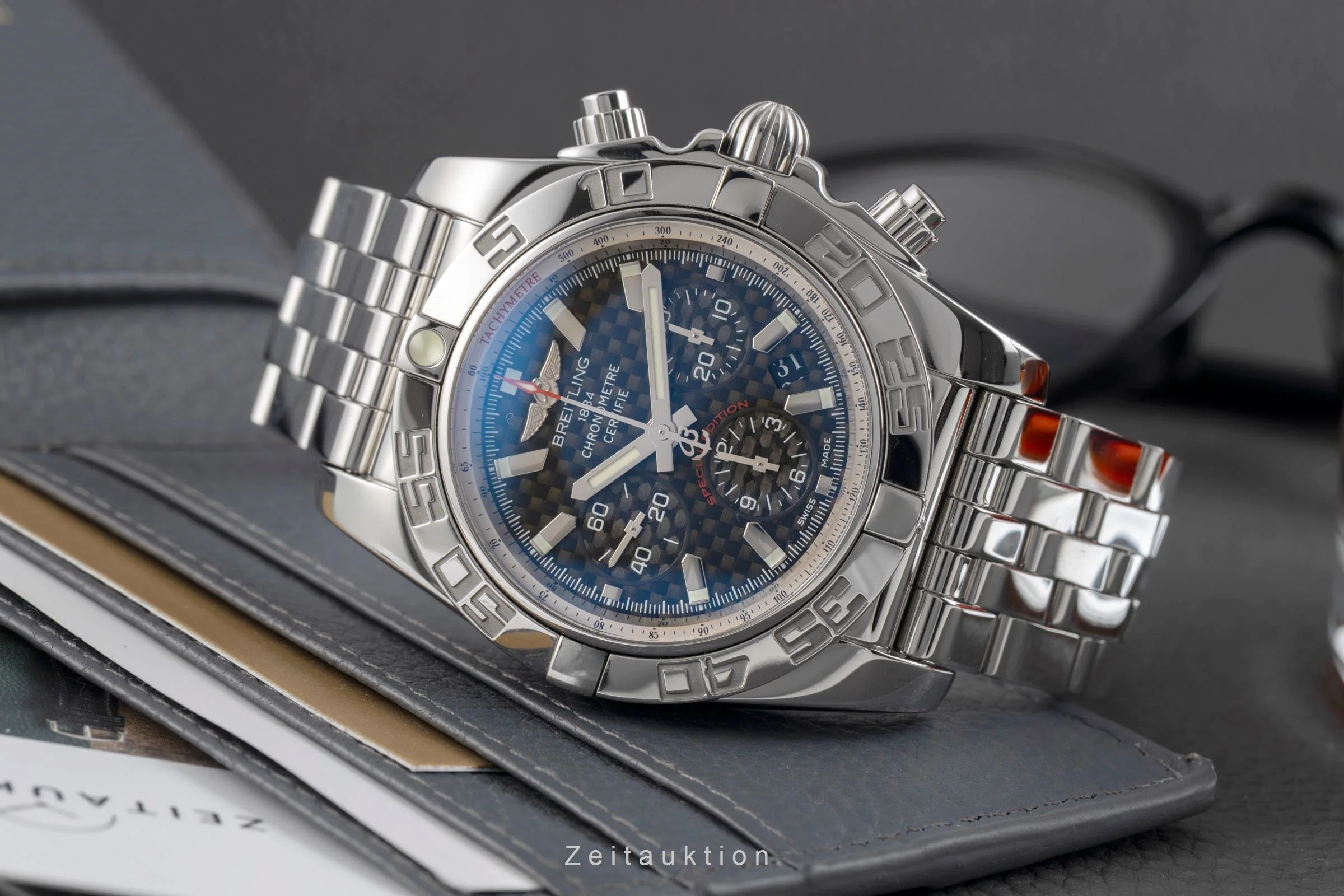 Breitling Chronomat 44 chronograph steel automatic men's watch AB011012/BE69/388A  [2600304] - Image 3
