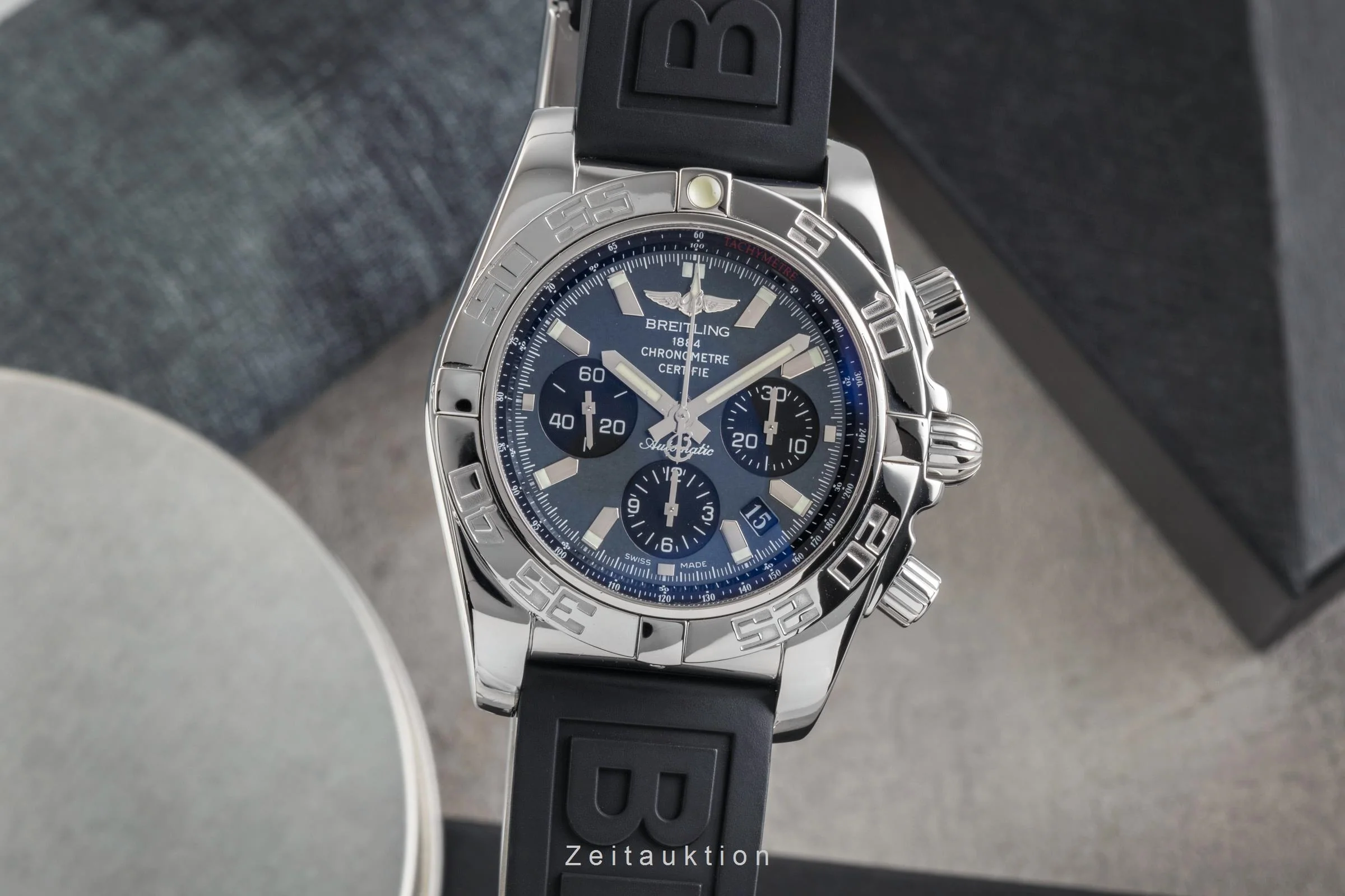 Breitling Chronomat 44 chronograph steel automatic men's watch AB0111 Limited  [2503080] - Image 2