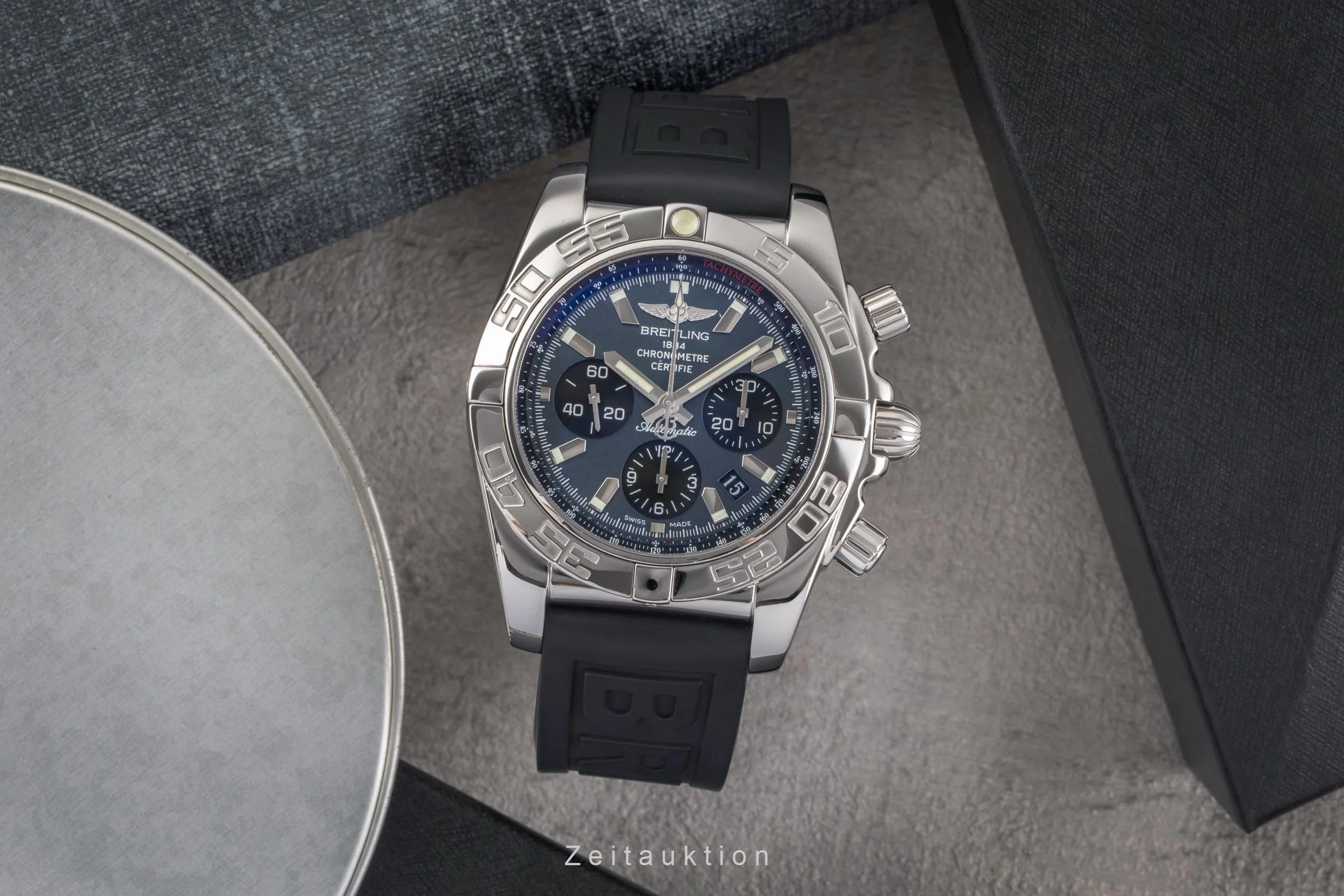 Breitling Chronomat 44 chronograph steel automatic men's watch AB0111 Limited  [2503080] - Image 4