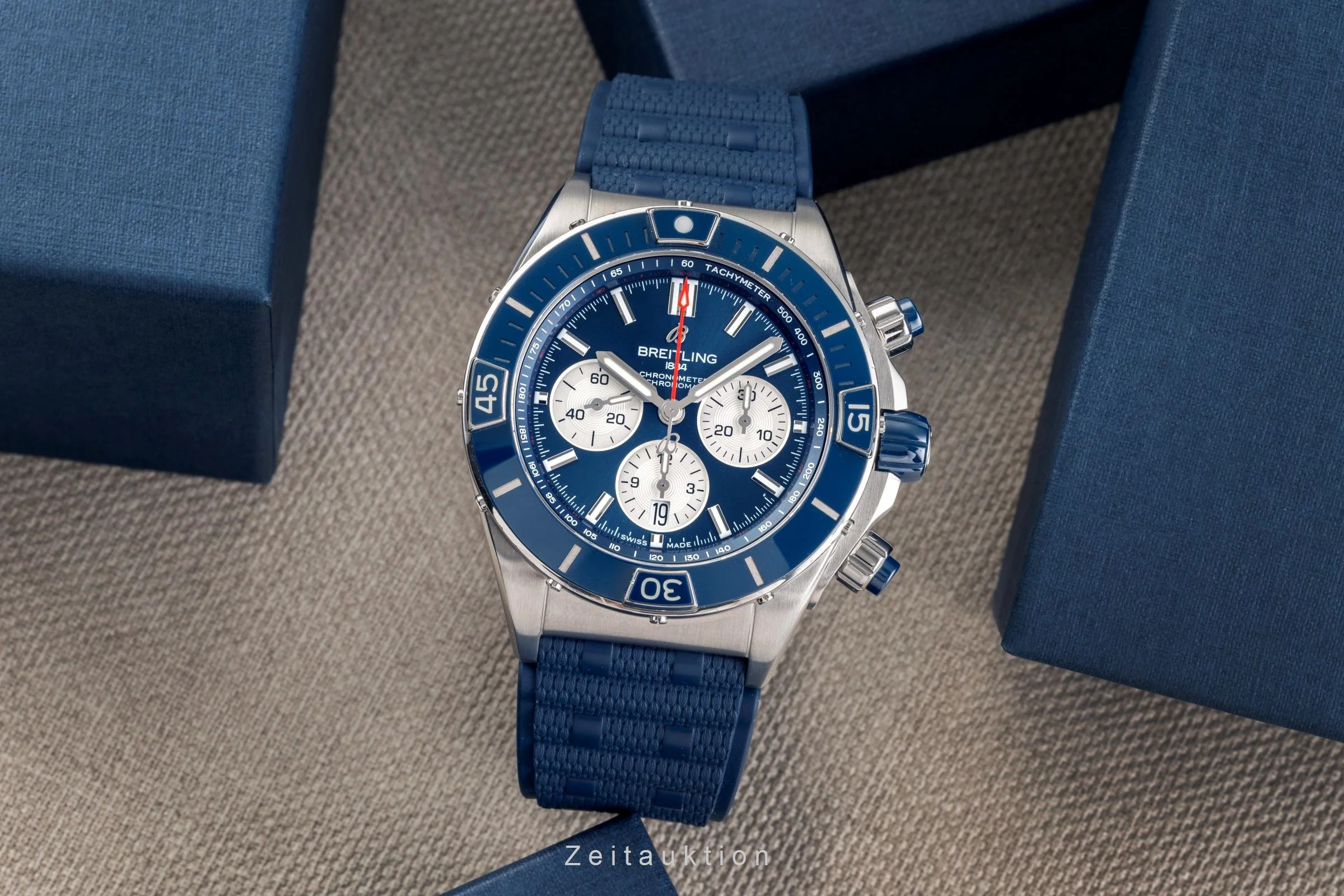 Breitling Chronomat 44 chronograph steel automatic men's watch AB0136 LP: 9850EUR  [2503225] - Image 4