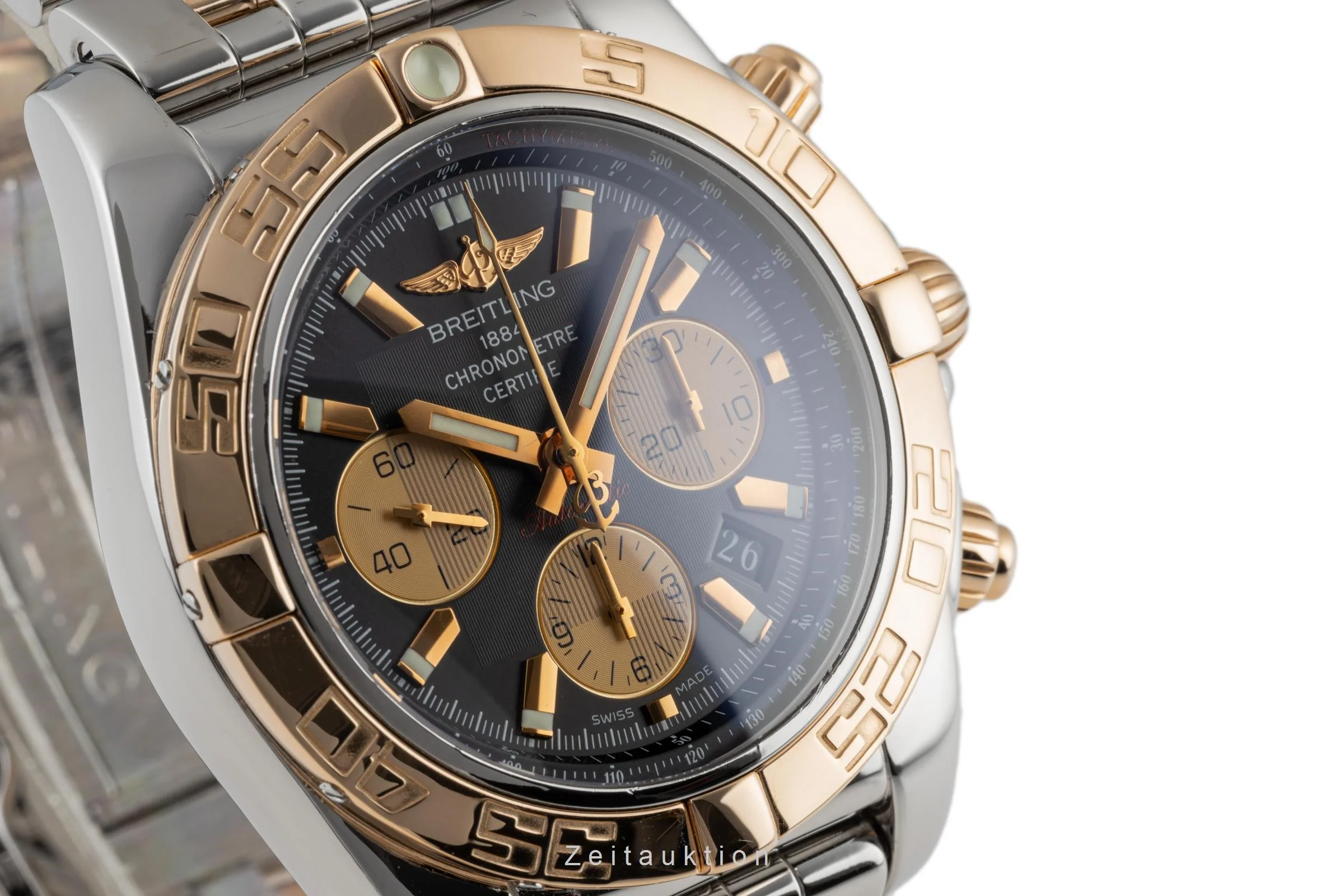 Breitling Chronomat 44 chronograph steel / gold automatic men's watch CB0110 LP: 12950EUR  [2301990] - Image 14