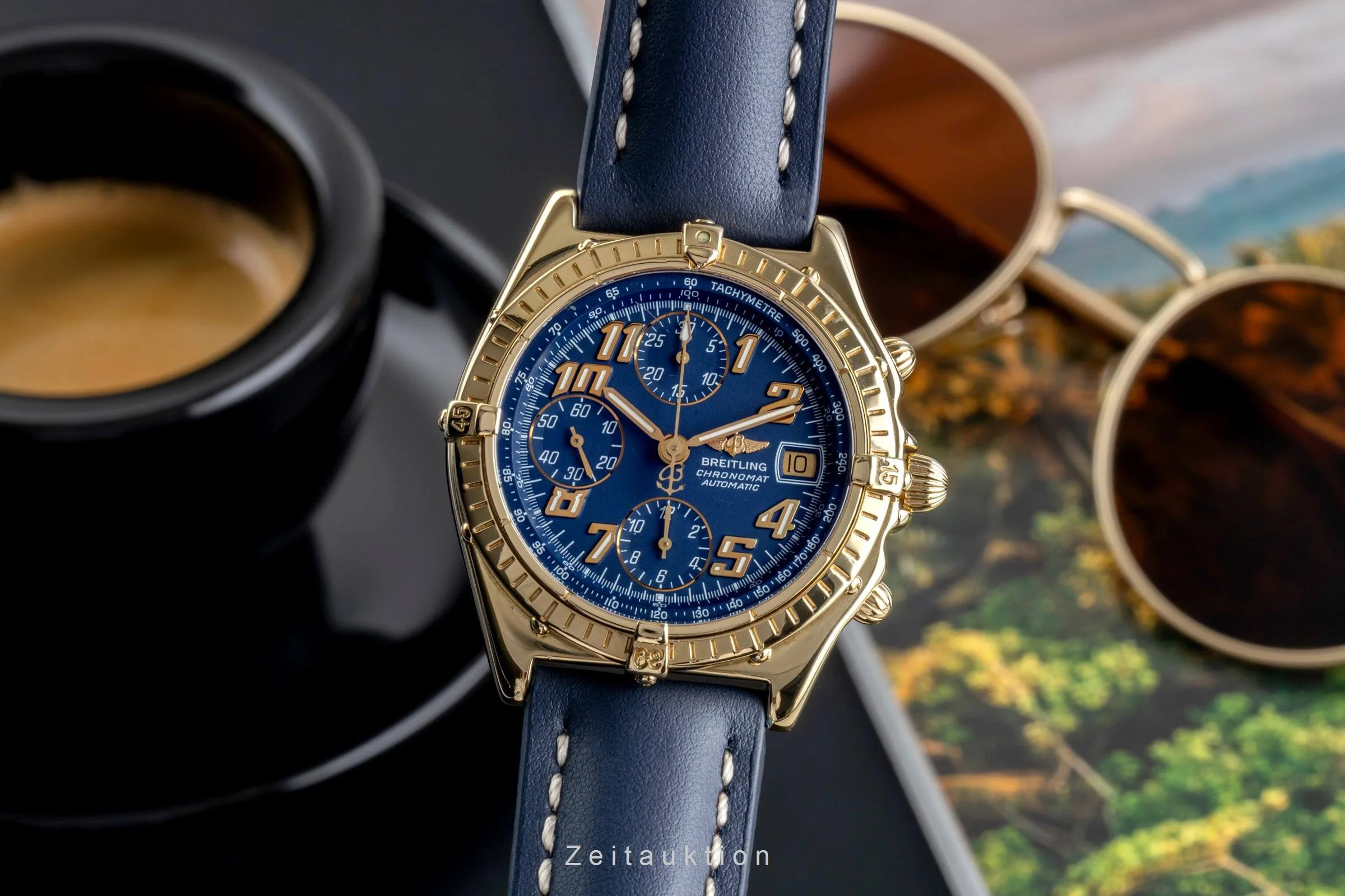 Breitling Chronomat chronograph 18 ct gold automatic men's watch K13047 , 81950  [2501375] - Image 2