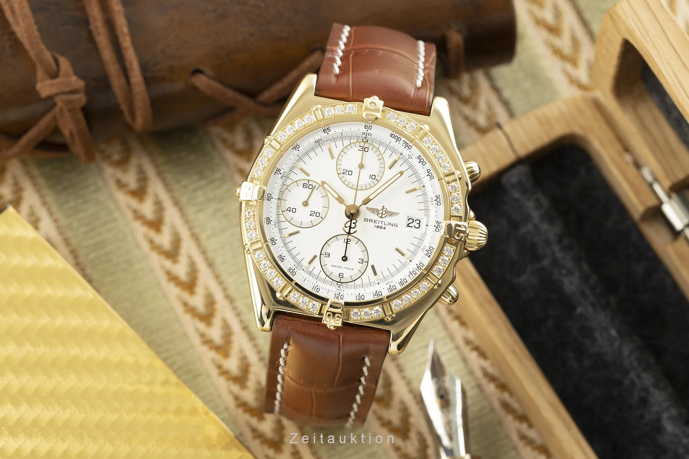 Breitling Chronomat chronograph 18 ct gold automatic men's watch K13048  [2201156] - Image 3