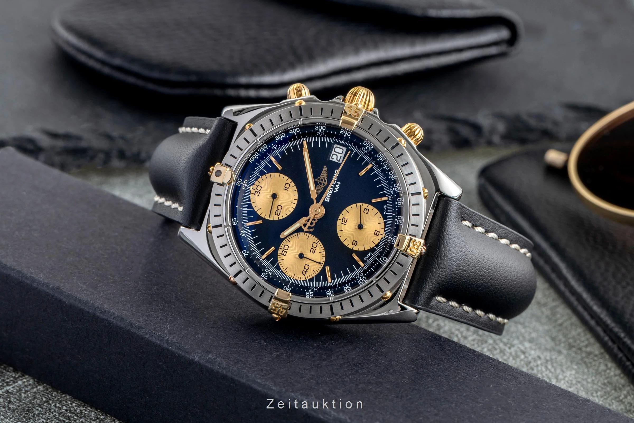 Breitling Chronomat chronograph gilt / steel automatic men's watch B13048  [2502706] - Image 3