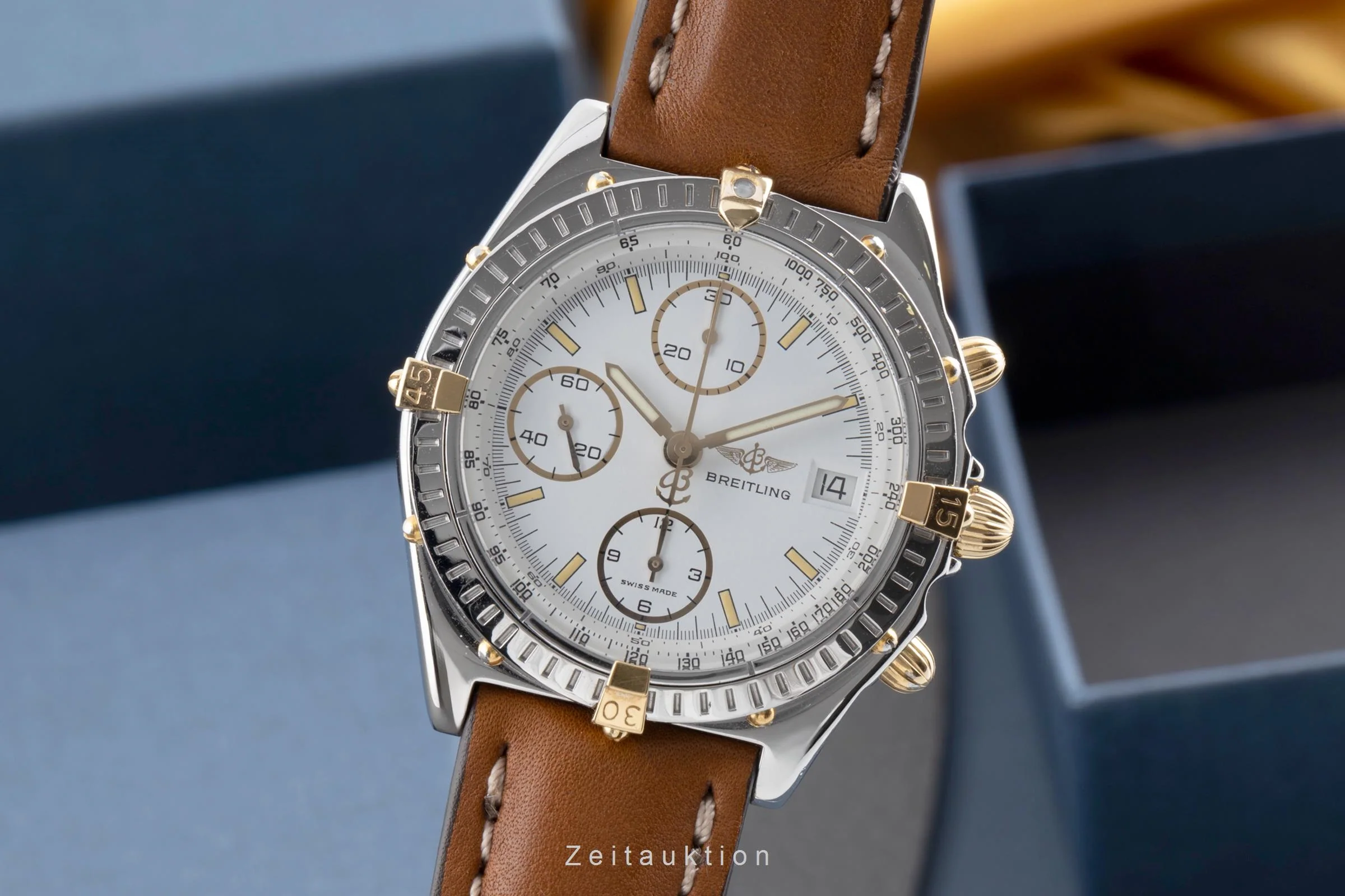 Breitling Chronomat chronograph gilt / steel automatic men's watch B13050  [2502247] - Image 2