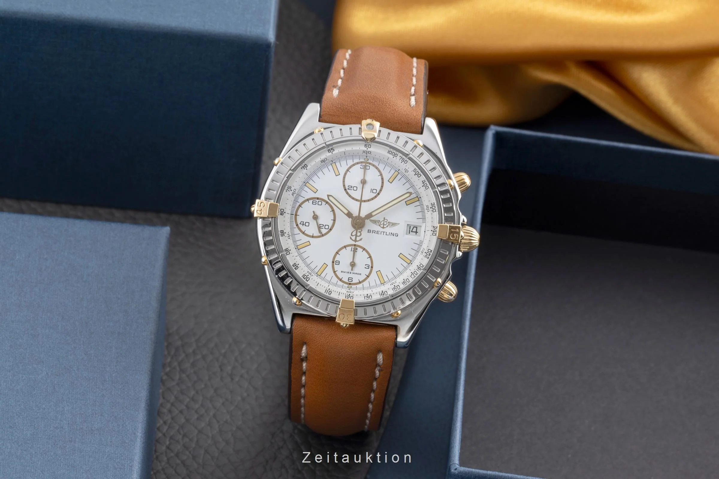Breitling Chronomat chronograph gilt / steel automatic men's watch B13050  [2502247] - Image 4