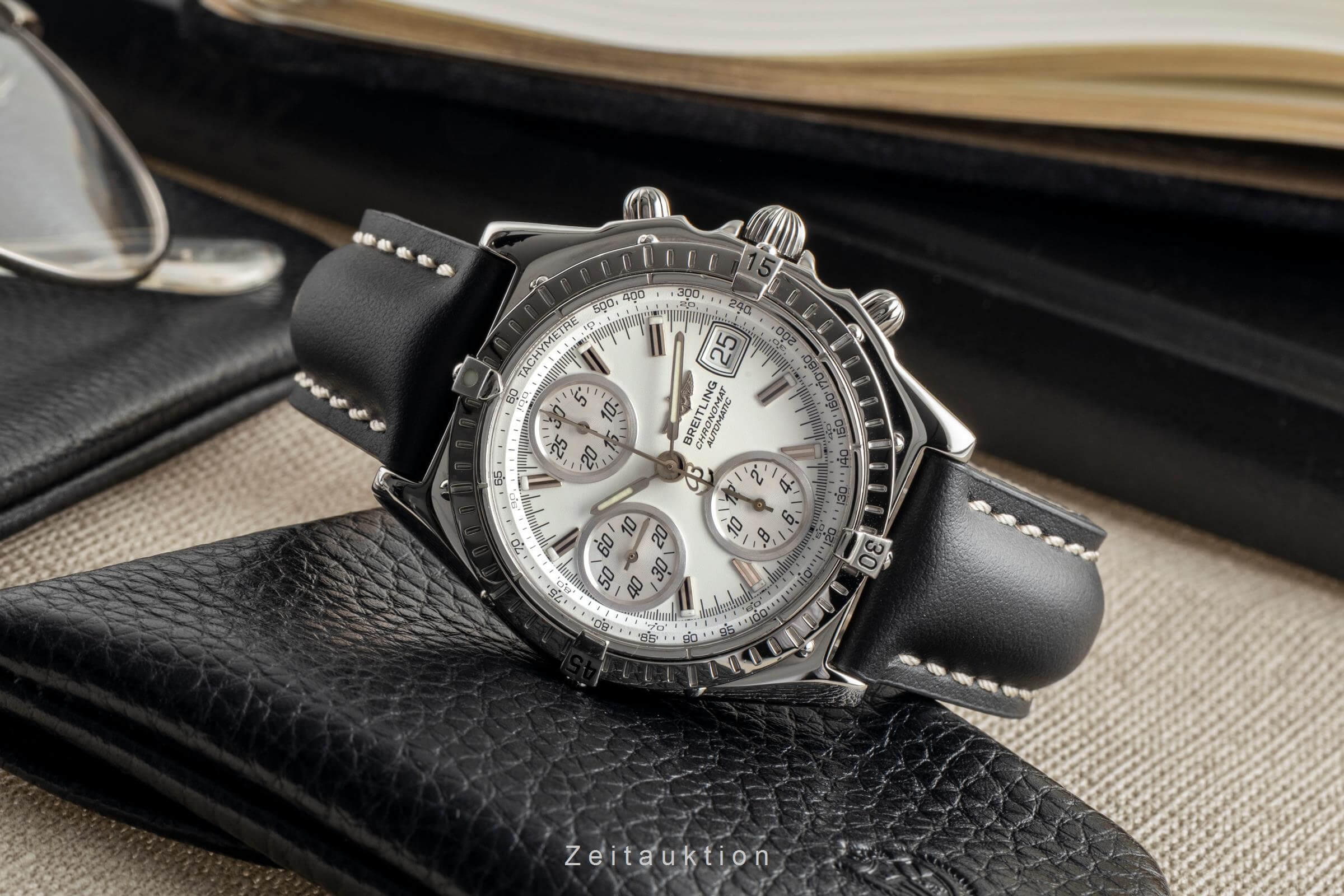Breitling Chronomat chronograph steel automatic men's watch A13050.1  [2501898] - Image 3