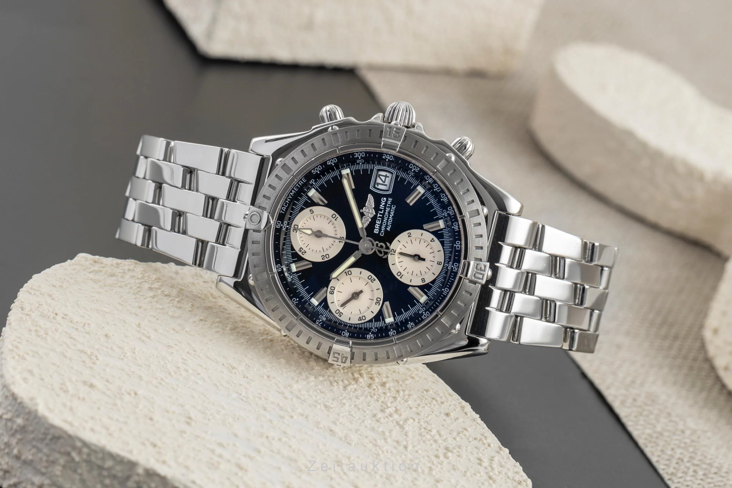 Breitling Chronomat chronograph steel automatic men's watch A13352-015  [2504399] - Image 3