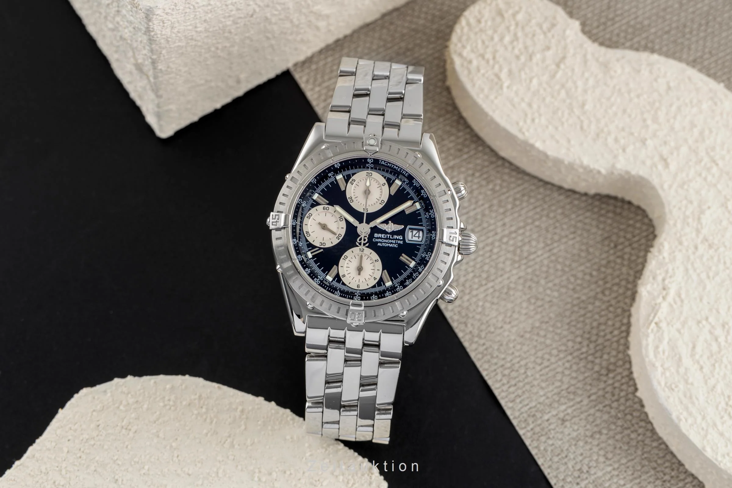 Breitling Chronomat chronograph steel automatic men's watch A13352-015  [2504399] - Image 4