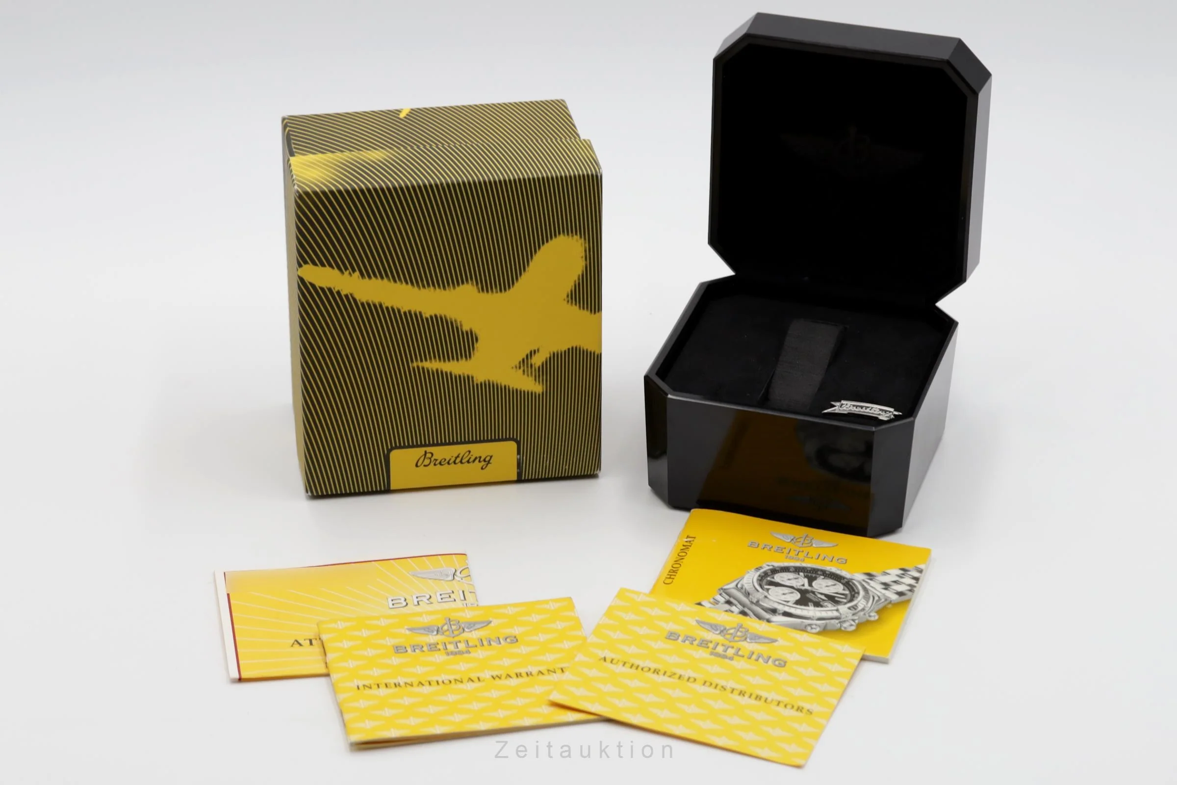 Breitling Chronomat chronograph steel automatic men's watch A13352-015  [2504399] - Image 9