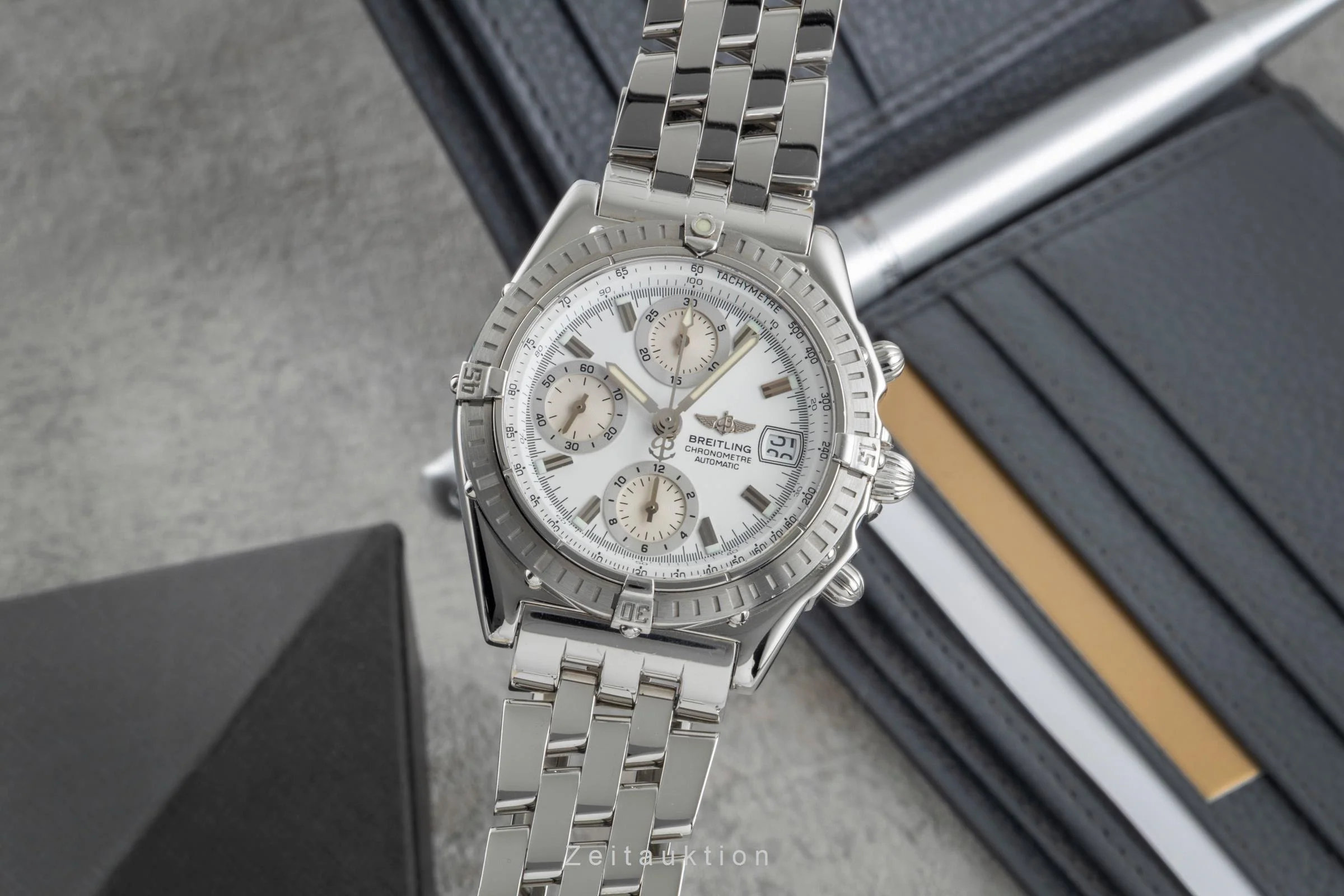 Breitling Chronomat chronograph steel automatic men's watch A13352  [2506615] - Image 2