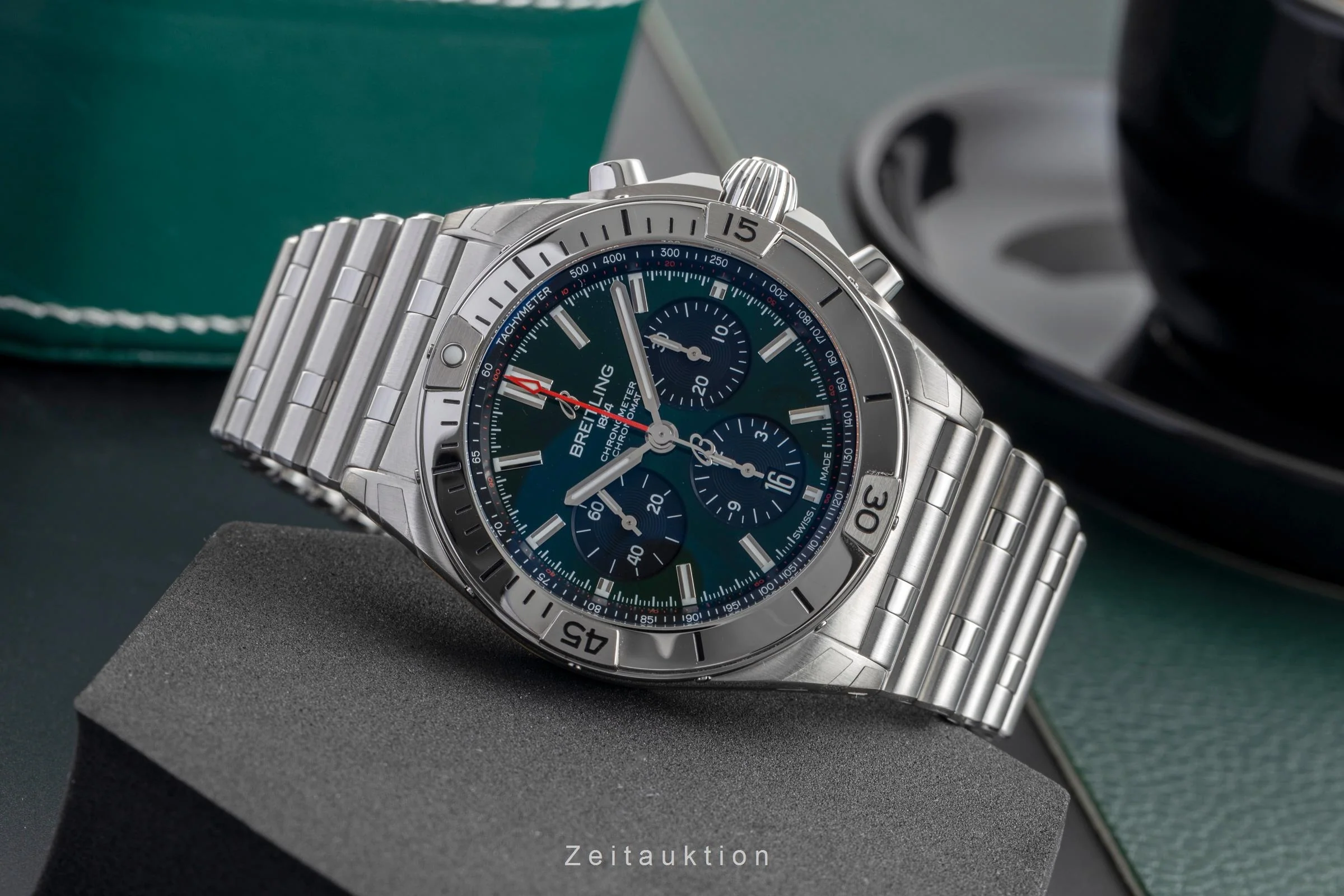Breitling Chronomat chronograph steel automatic men's watch AB0134101L1A1	 LP: 9200EUR  [2504887] - Image 3