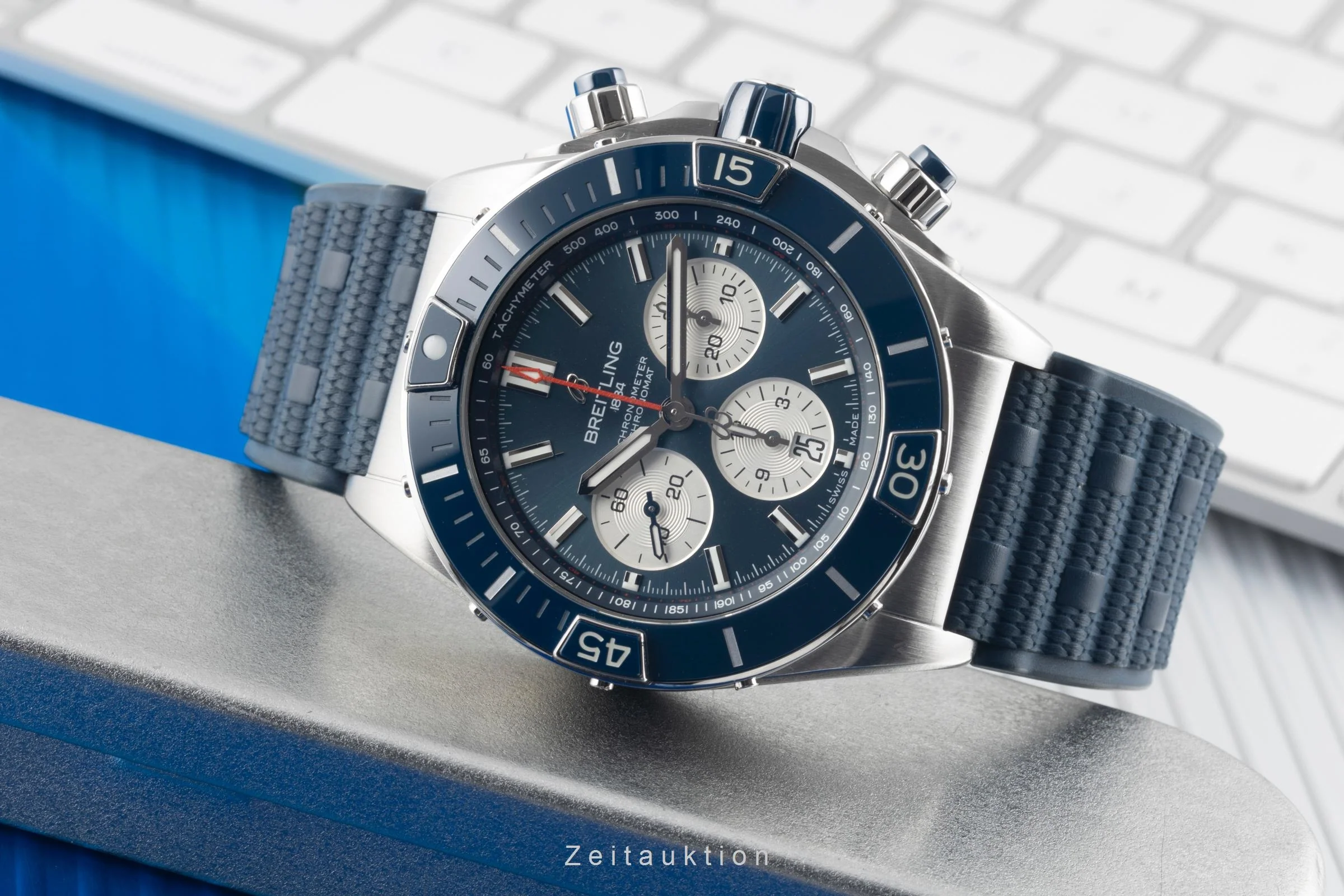 Breitling Chronomat chronograph steel automatic men's watch AB0136161C1S1 LP: 9550EUR  [2501591] - Image 3
