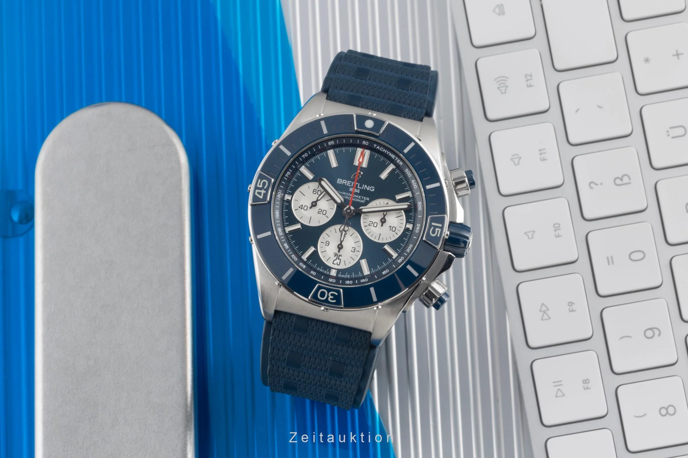 Breitling Chronomat chronograph steel automatic men's watch AB0136161C1S1 LP: 9550EUR  [2501591] - Image 4