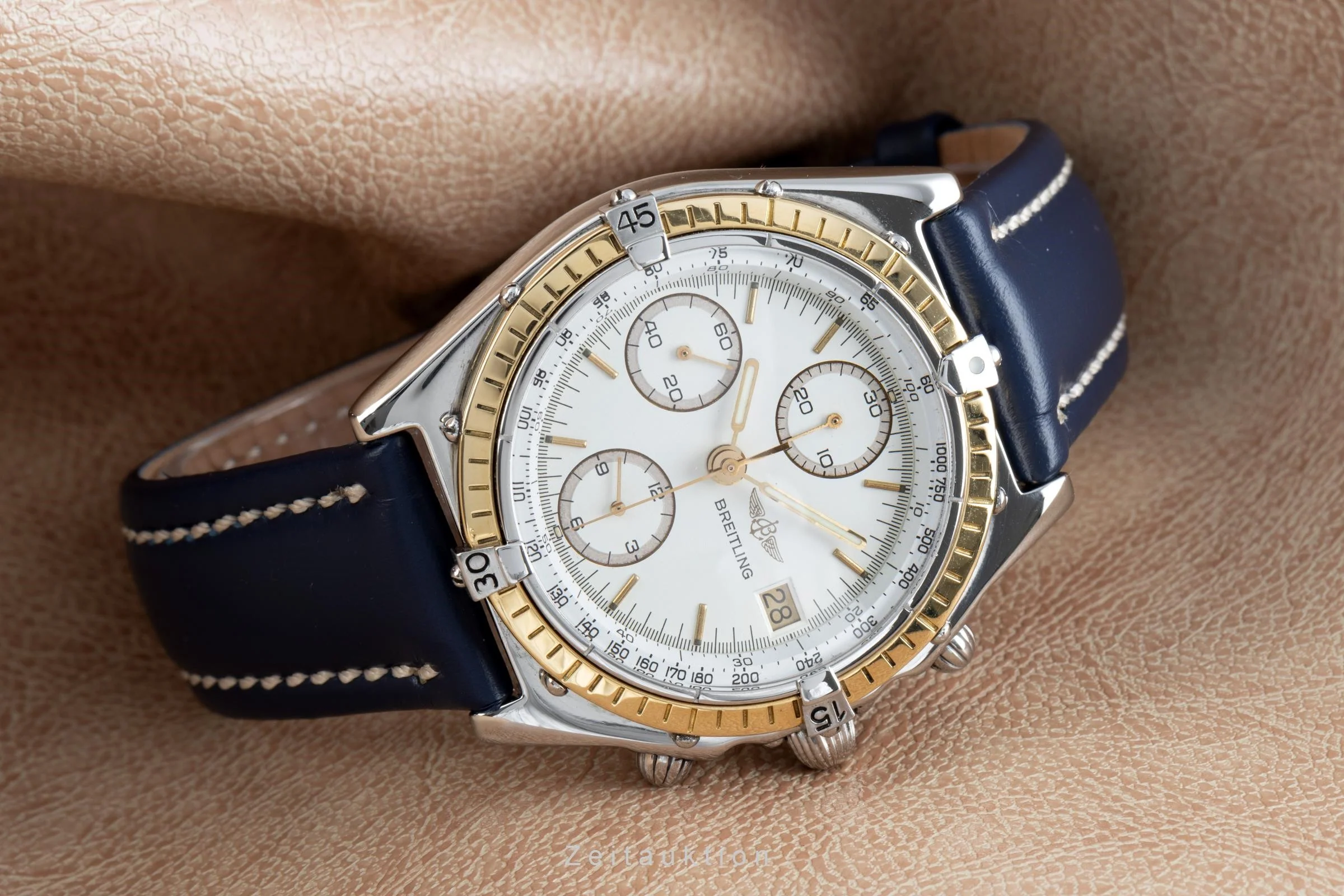 Breitling Chronomat chronograph steel / gold automatic men's watch 81950  [2103150] - Image 2