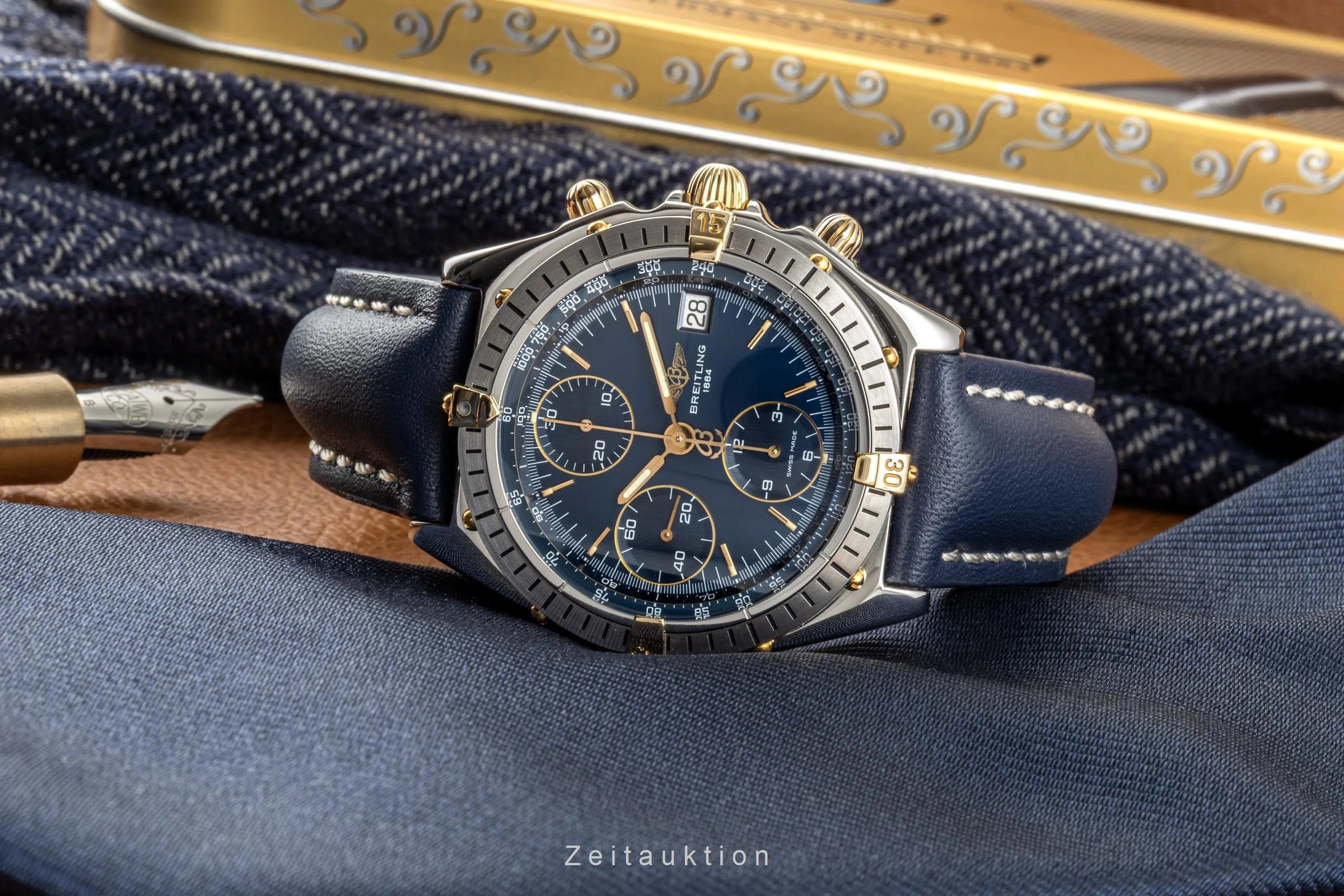 Breitling Chronomat chronograph steel / gold automatic men's watch B13048  [2300360] - Image 3