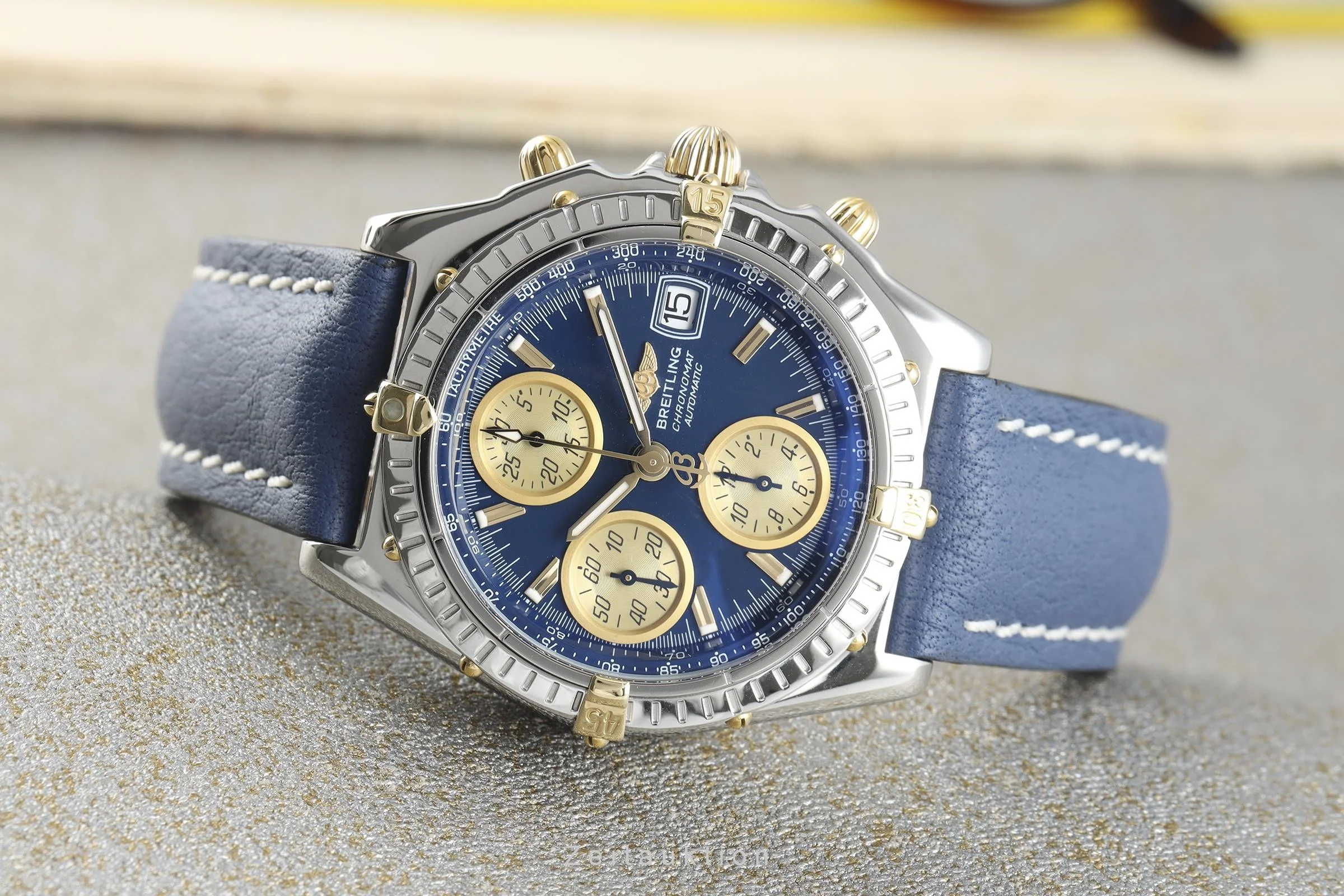 Breitling Chronomat chronograph steel / gold automatic men's watch B13050.1  [2111156] - Image 2