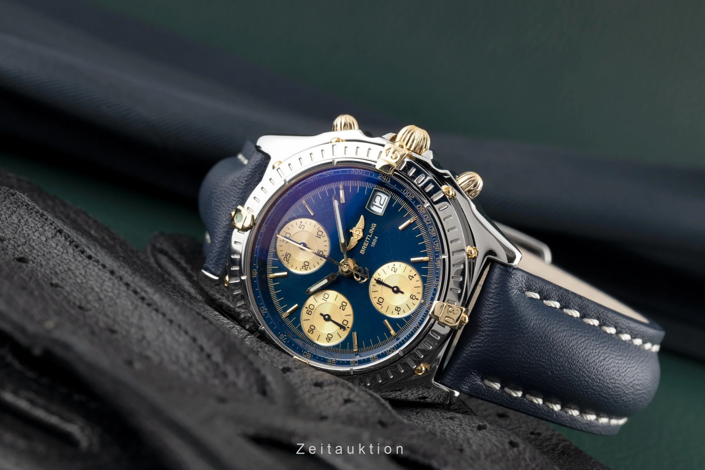Breitling Chronomat chronograph steel / gold automatic men's watch B13050.1  [2300157] - Image 2