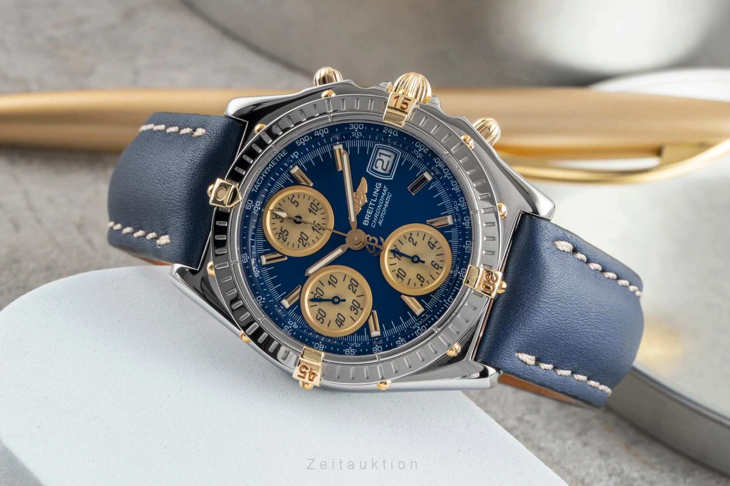 Breitling Chronomat chronograph steel / gold automatic men's watch B13050.1  [2505155] - Image 3
