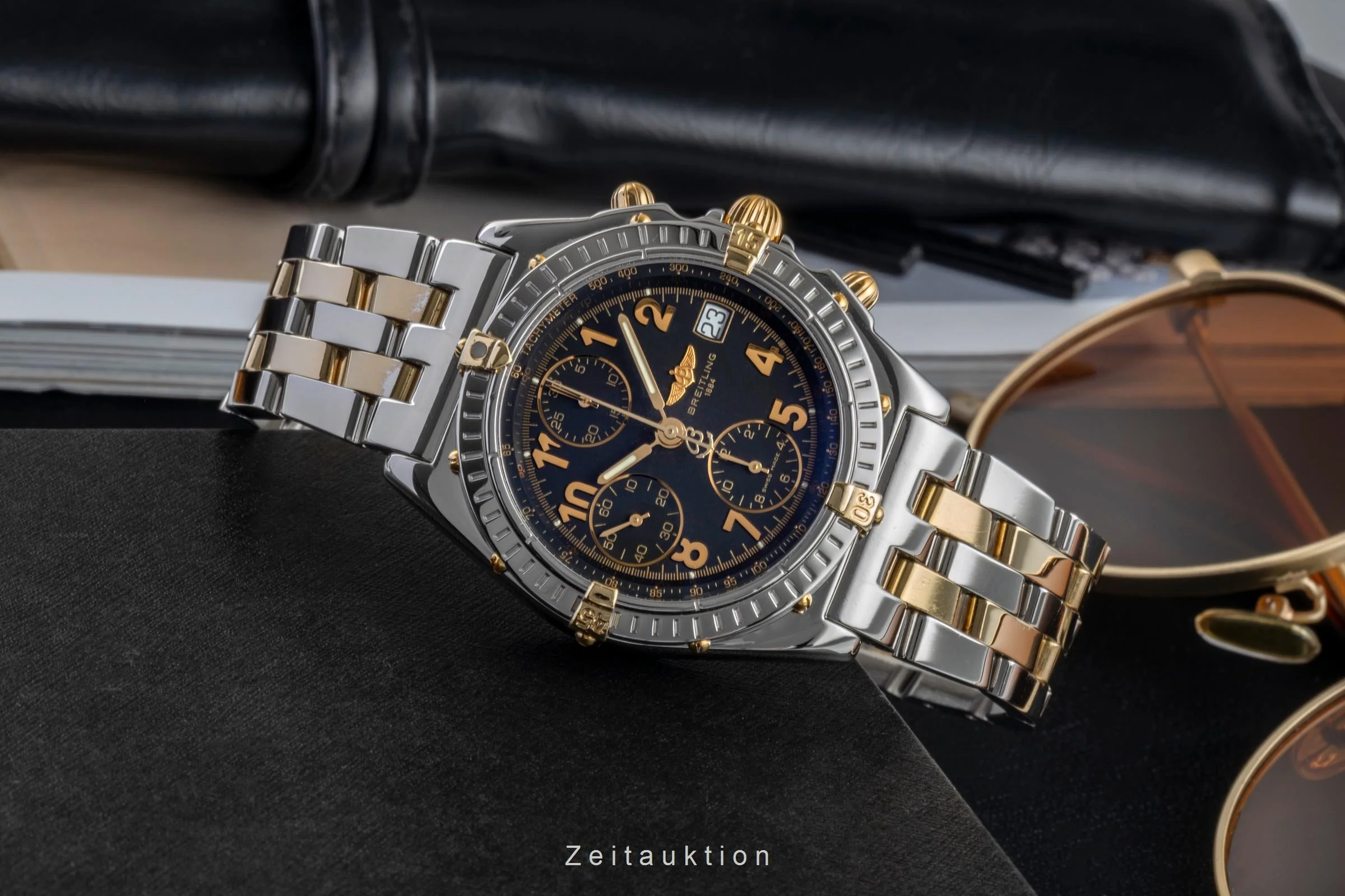 Breitling Chronomat chronograph steel / gold automatic men's watch B13050.1  [2505572] - Image 3