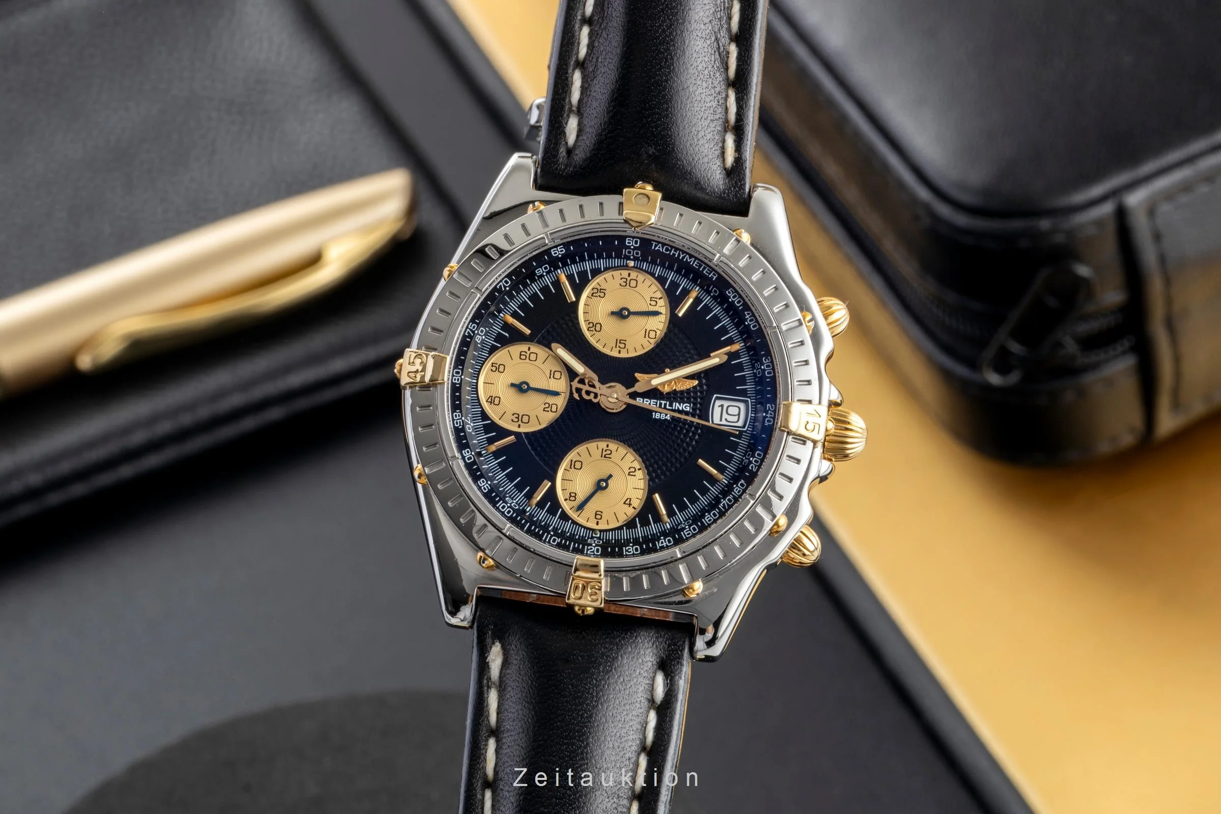 Breitling Chronomat chronograph steel / gold automatic men's watch B13050.1  [2600988] - Image 2