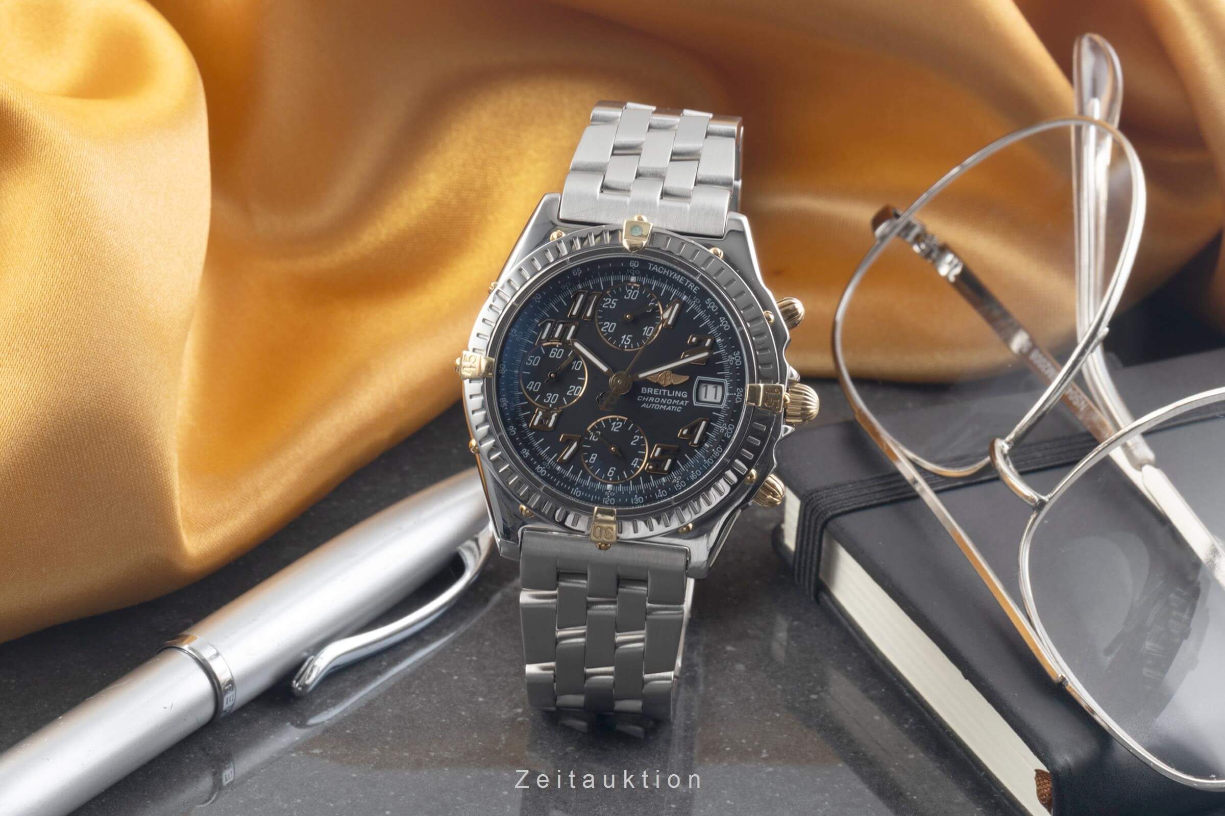 Breitling Chronomat chronograph steel / gold automatic men's watch B13350  [2500673] - Image 4