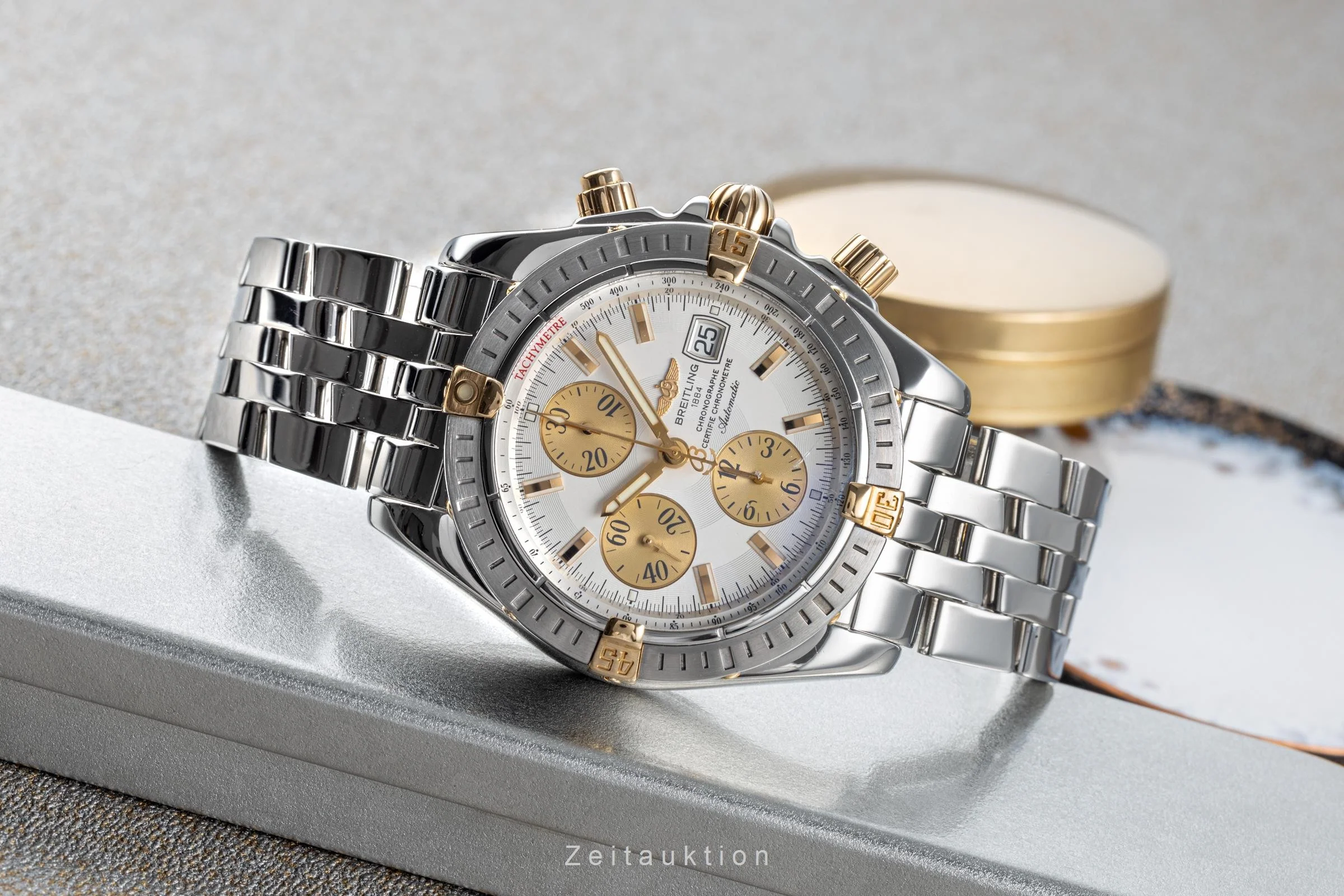 Breitling Chronomat chronograph steel / gold automatic men's watch B13356 LP: 9300EUR  [2203369] - Image 3