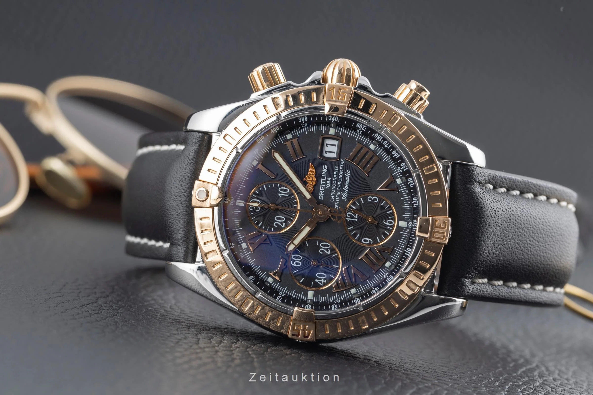 Breitling Chronomat chronograph steel / gold automatic men's watch C13356 LP: 12000EUR  [2504519] - Image 3