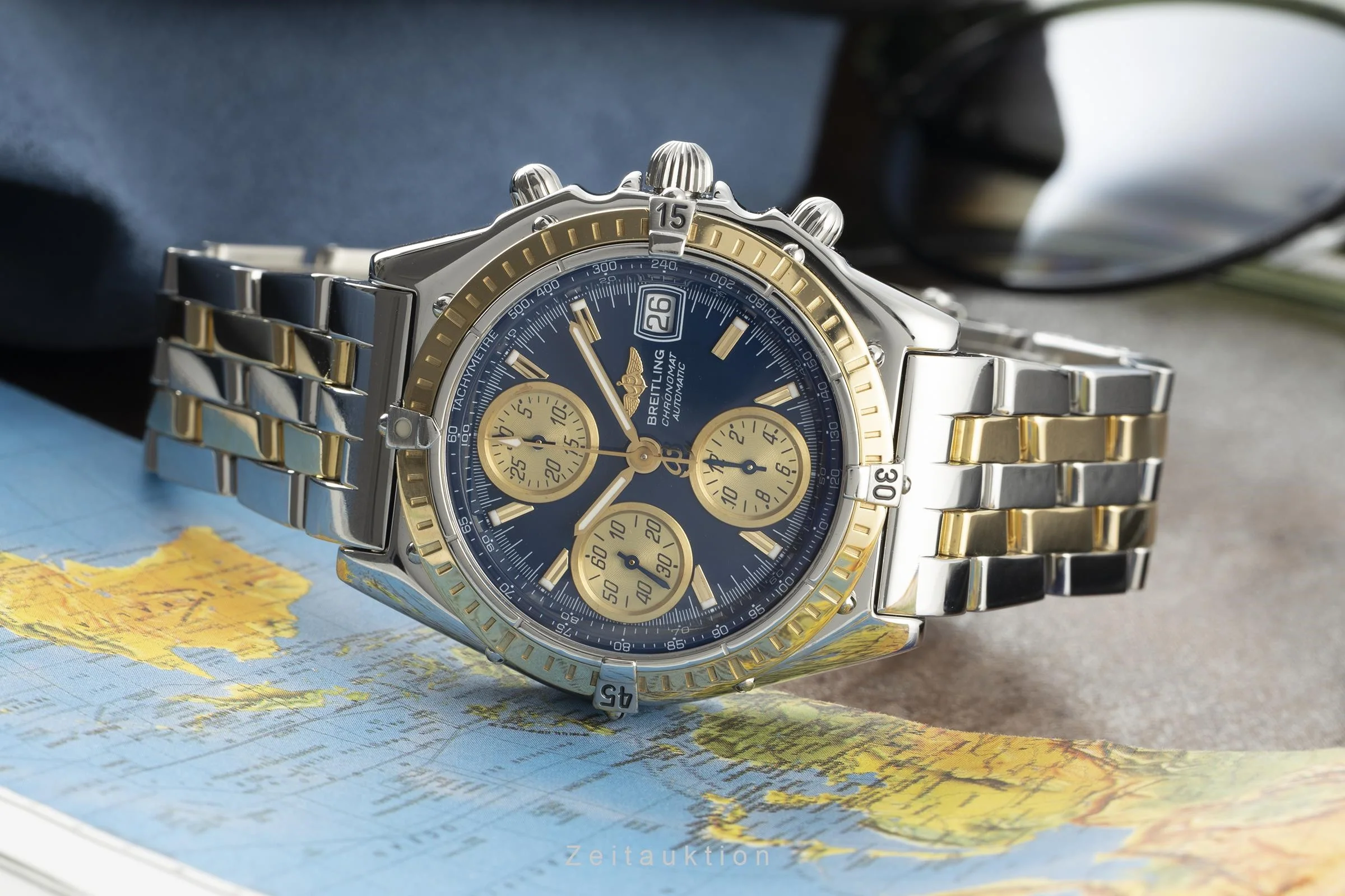 Breitling Chronomat chronograph steel / gold automatic men's watch D13050.1  [2201047] - Image 3