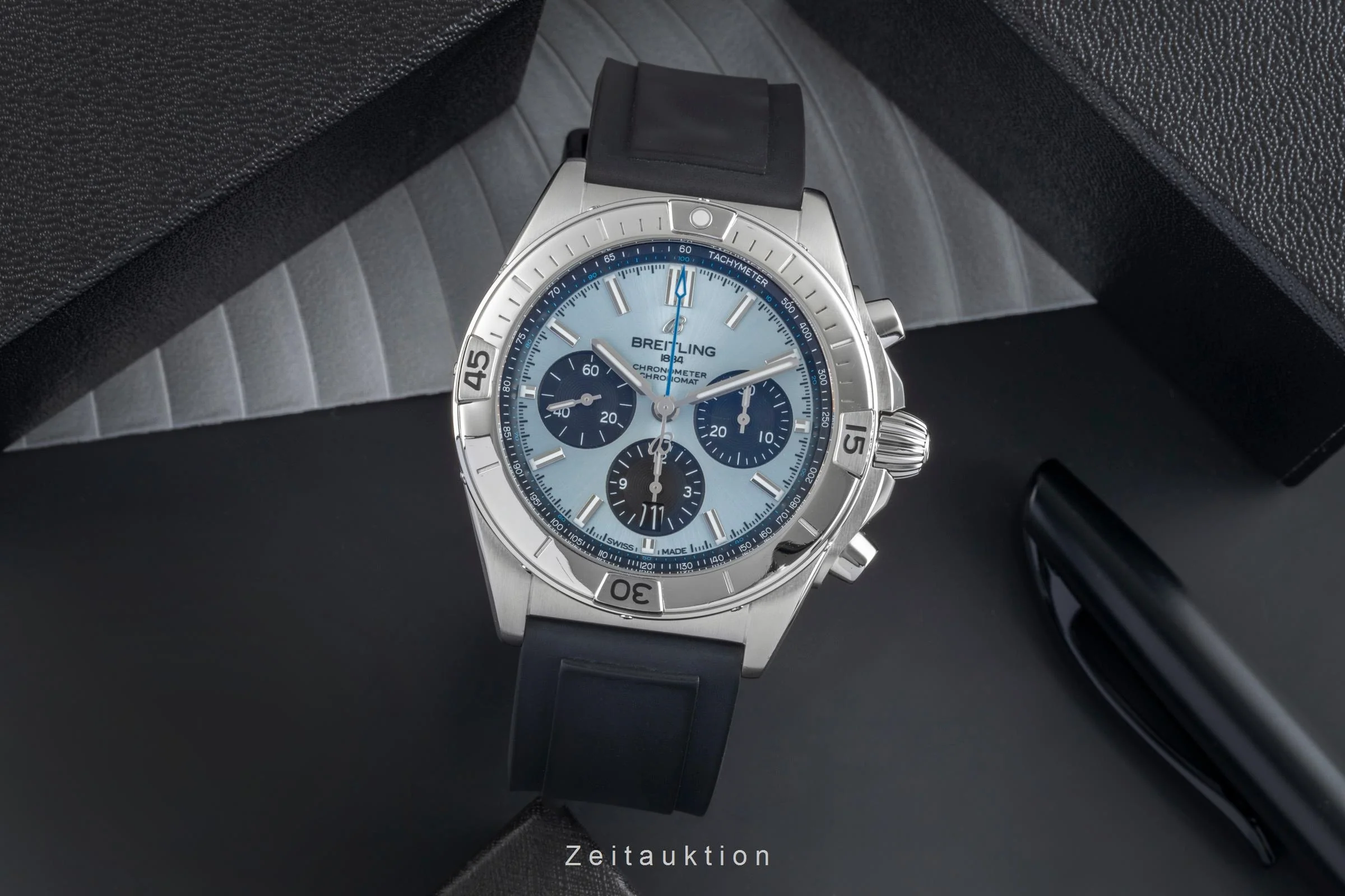Breitling Chronomat chronograph steel / platinium automatic men's watch PB0134 LP: 11400EUR  [2505491] - Image 4
