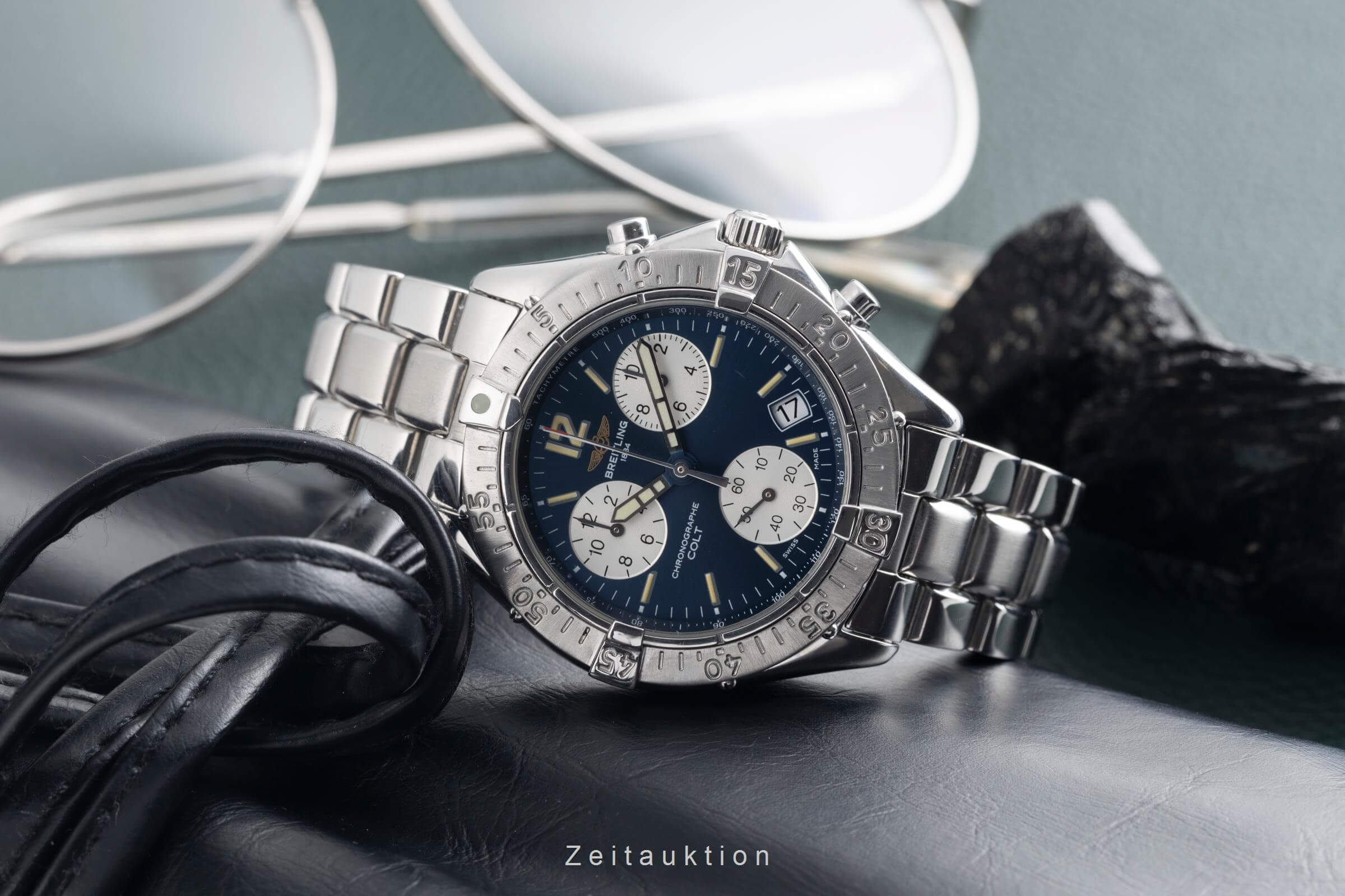 Breitling Colt Chronograph  chronograph steel quartz men's watch A53035  [2501801] - Image 3