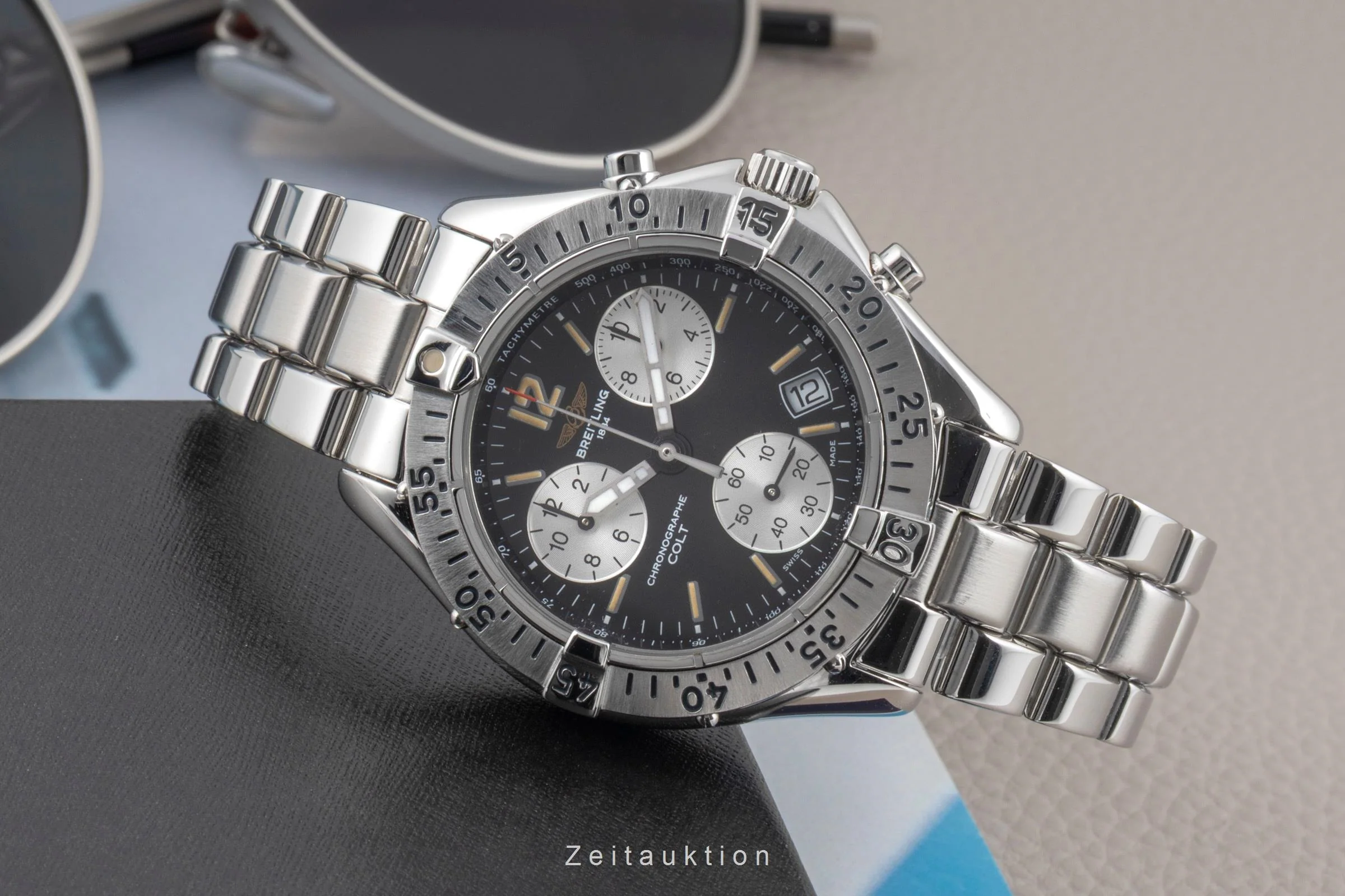 Breitling Colt Chronograph  chronograph steel quartz men's watch A53035  [2600503] - Image 3
