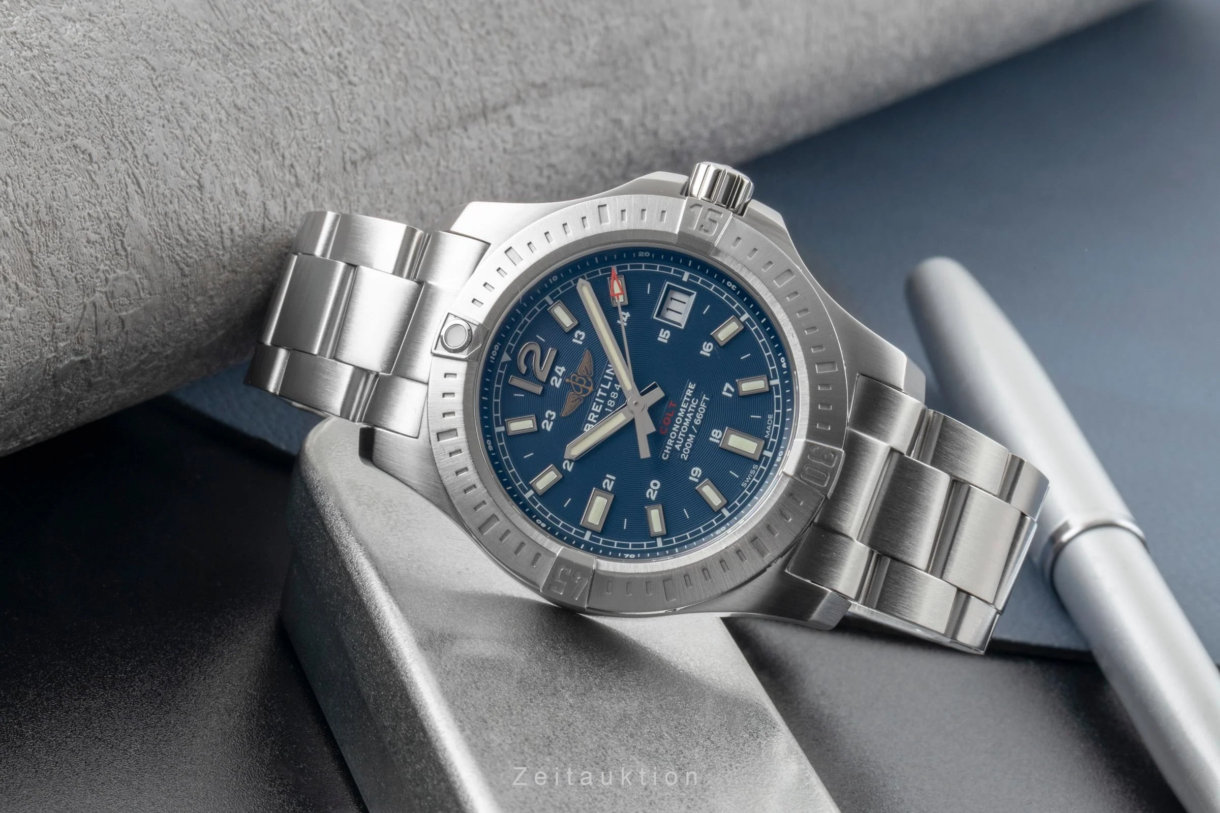 Breitling Colt steel automatic men's watch A17313101C1A1  [2601064] - Image 3