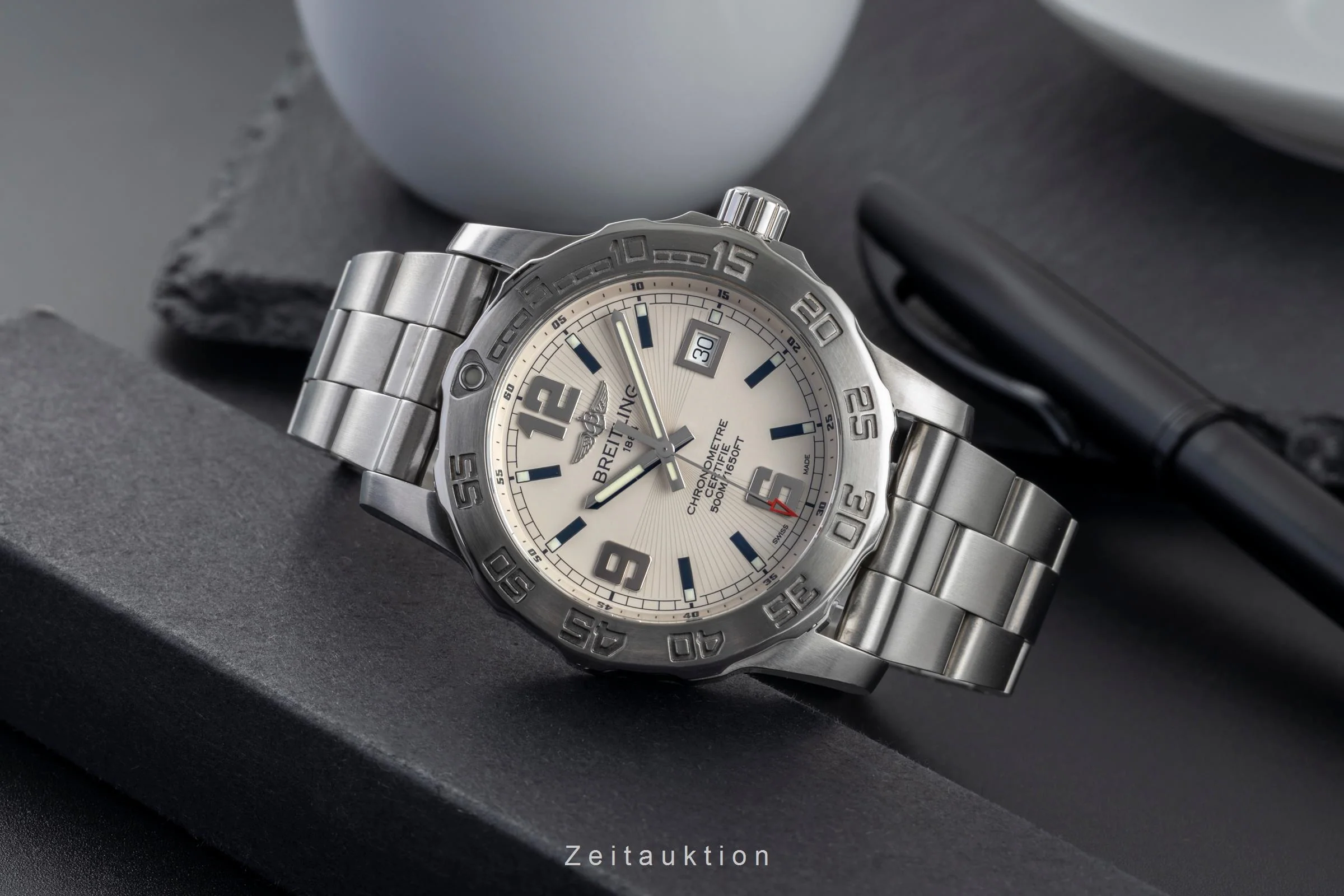 Breitling Colt steel quartz men's watch A7438710/G743  [2503283] - Image 3
