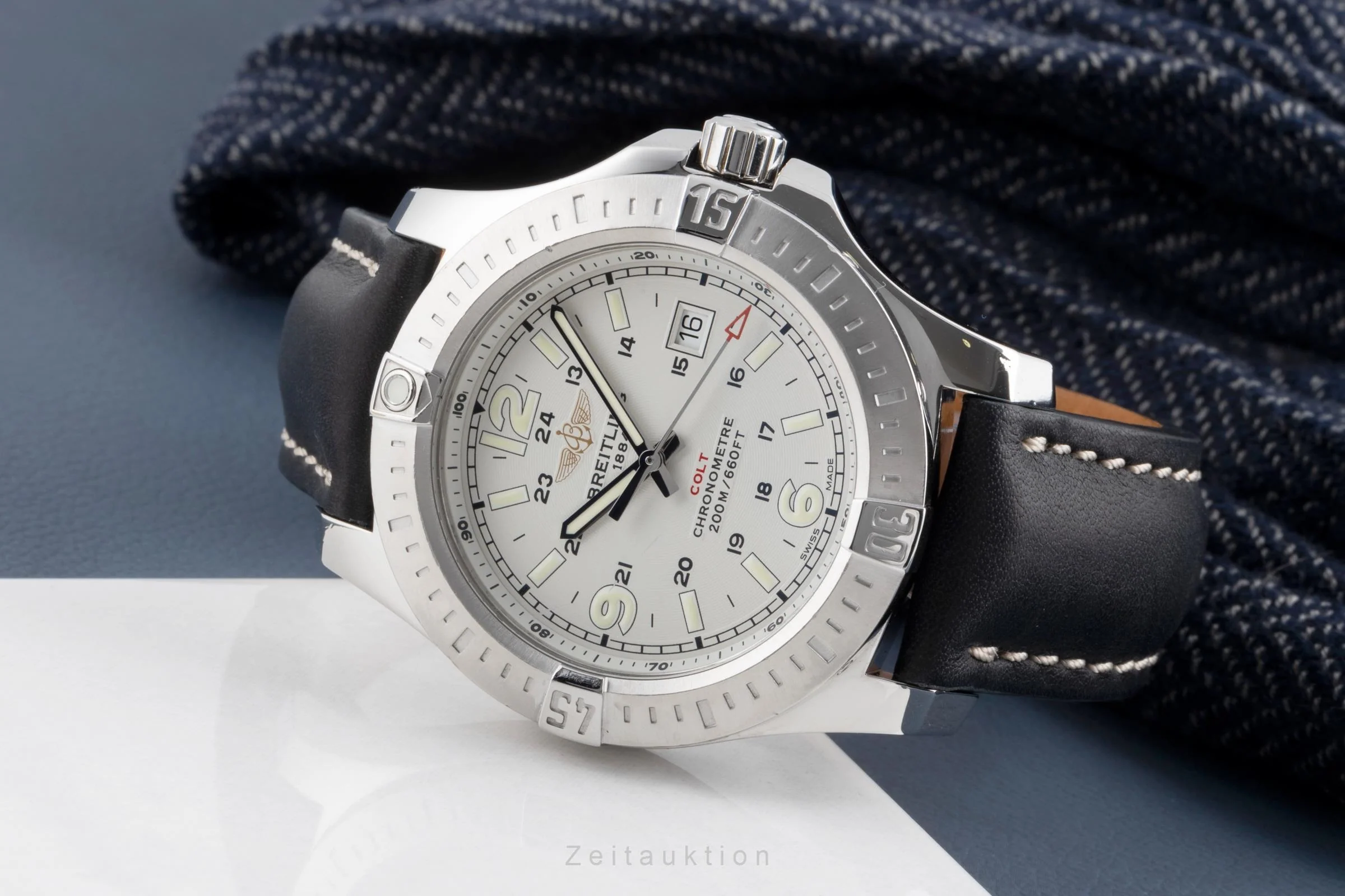Breitling Colt steel quartz men's watch A74388  [2503565] - Image 3