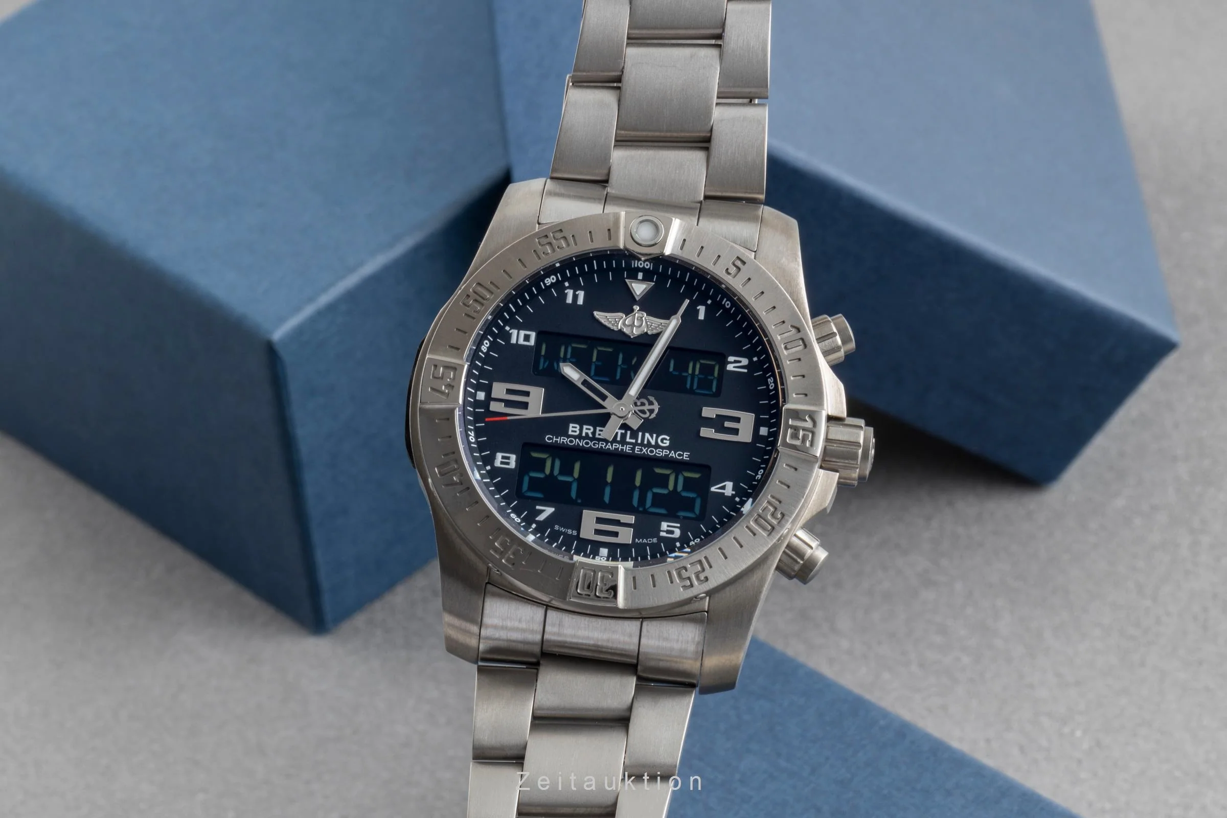 Breitling Exospace chronograph titanium quartz men's watch EB5510H1/BE79  [2505980] - Image 2