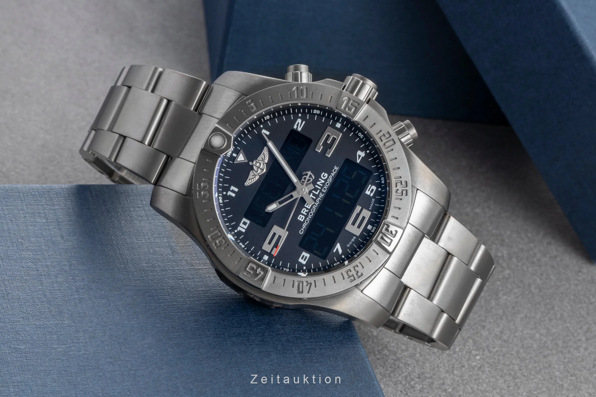 Breitling Exospace chronograph titanium quartz men's watch EB5510H1/BE79  [2505980] - Image 3