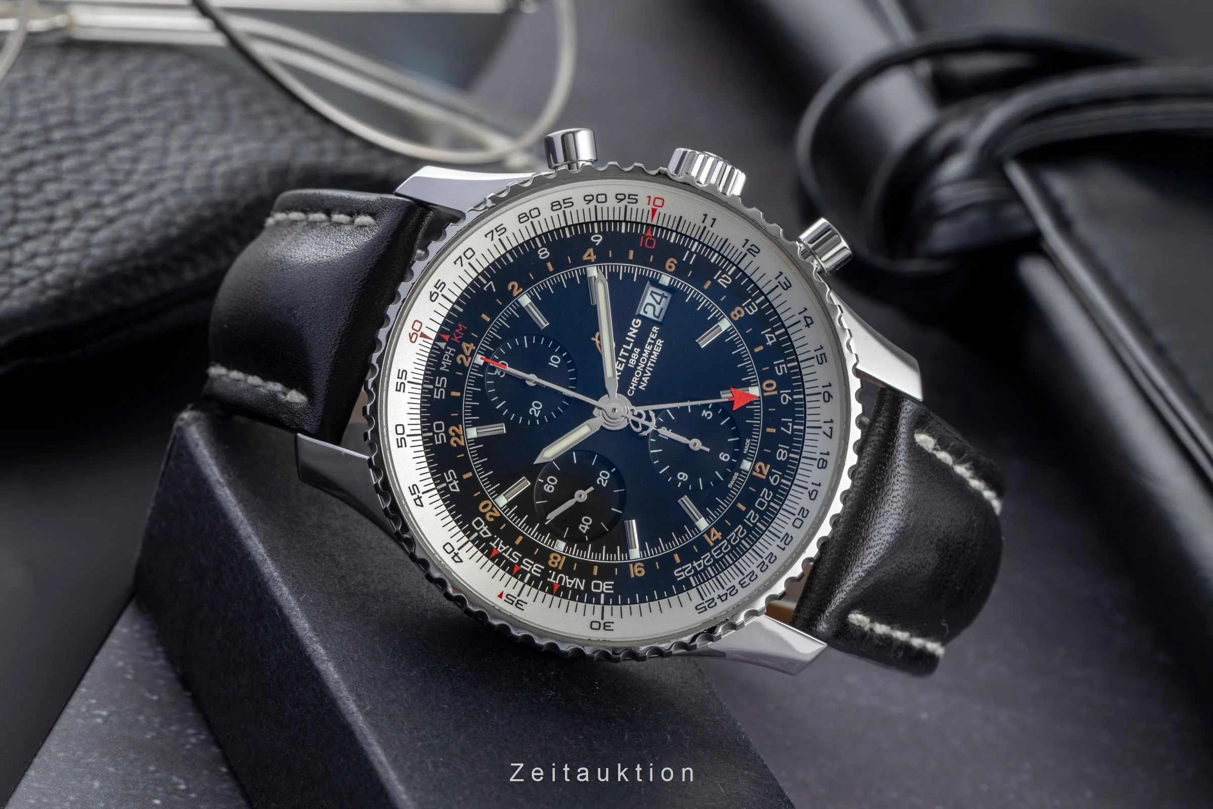 Breitling Navitimer 01 46 chronograph steel automatic men's watch A24322 121B2A1  [2505351] - Image 3