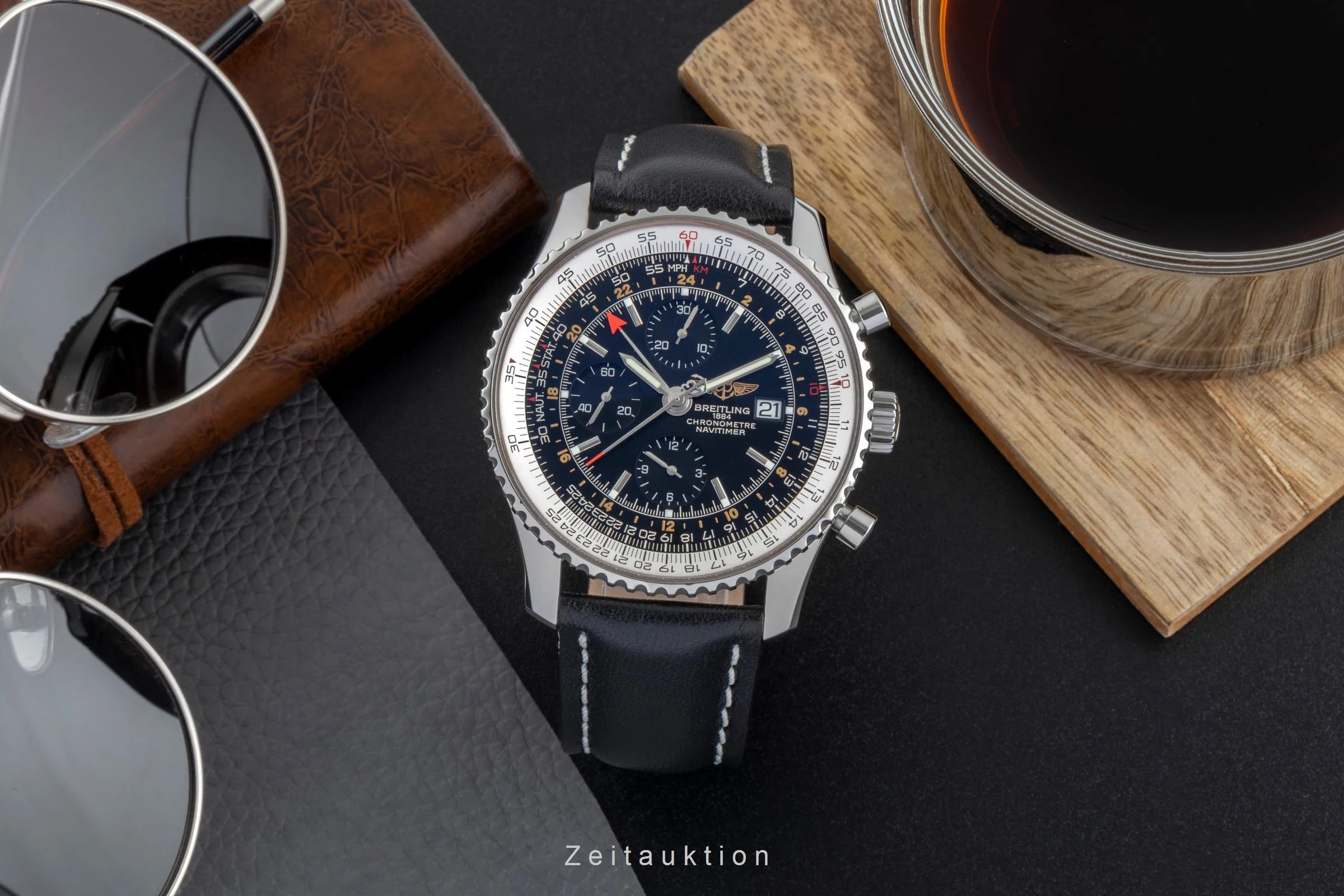Breitling Navitimer World chronograph steel automatic men's watch A24322-101	  [2506790] - Image 4