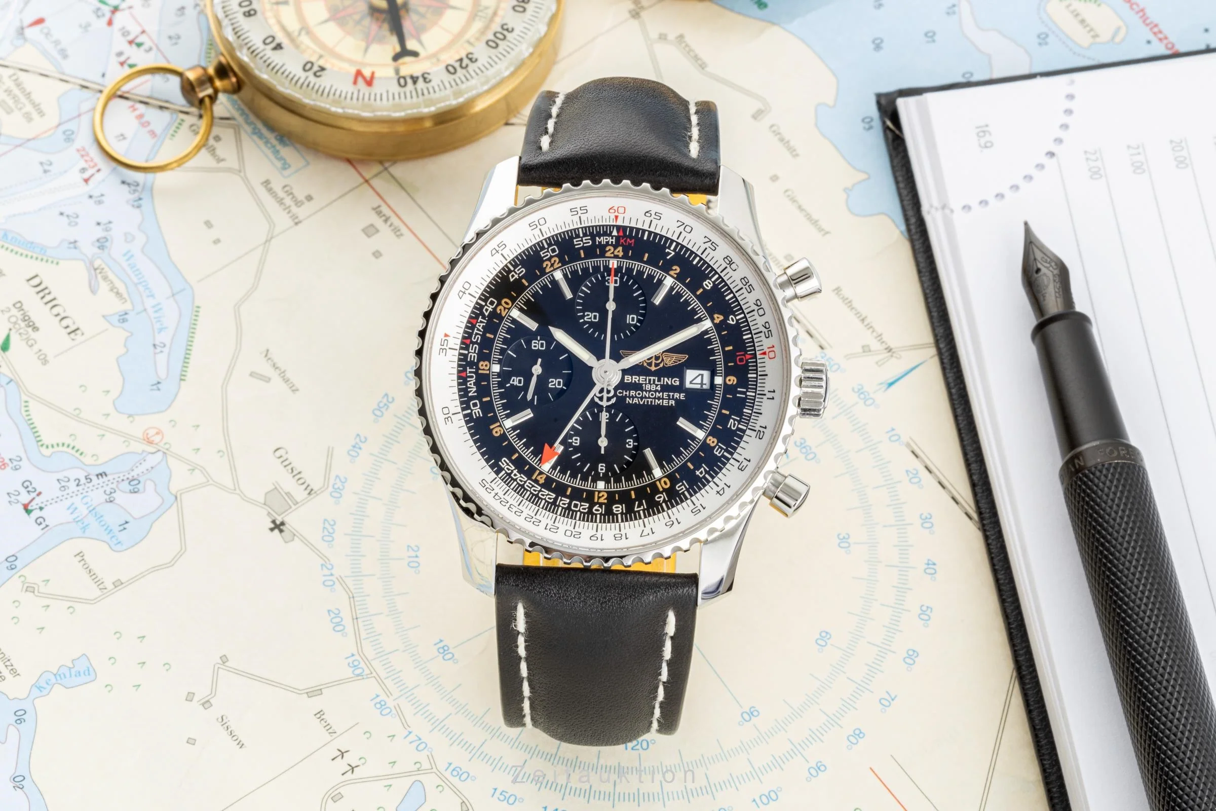 Breitling Navitimer World chronograph steel automatic men's watch A24322 LP: 8900EUR  [2207271] - Image 3