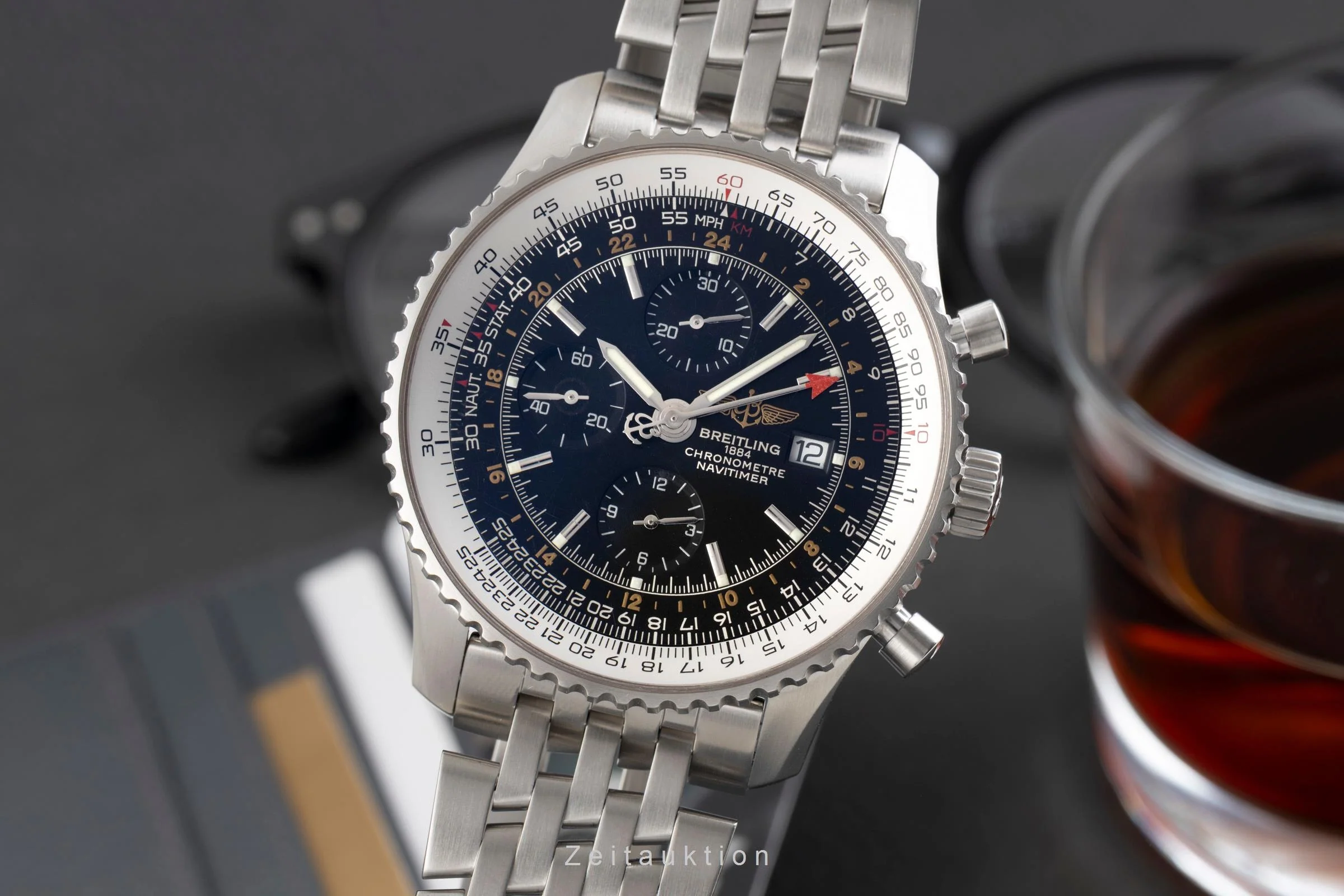Breitling Navitimer World chronograph steel automatic men's watch A24322  [2600524] - Image 2