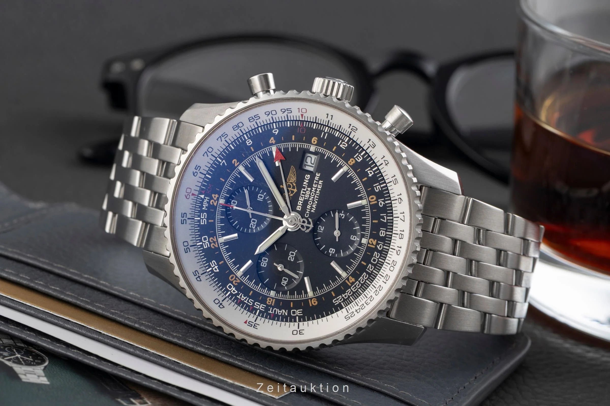 Breitling Navitimer World chronograph steel automatic men's watch A24322  [2600524] - Image 3